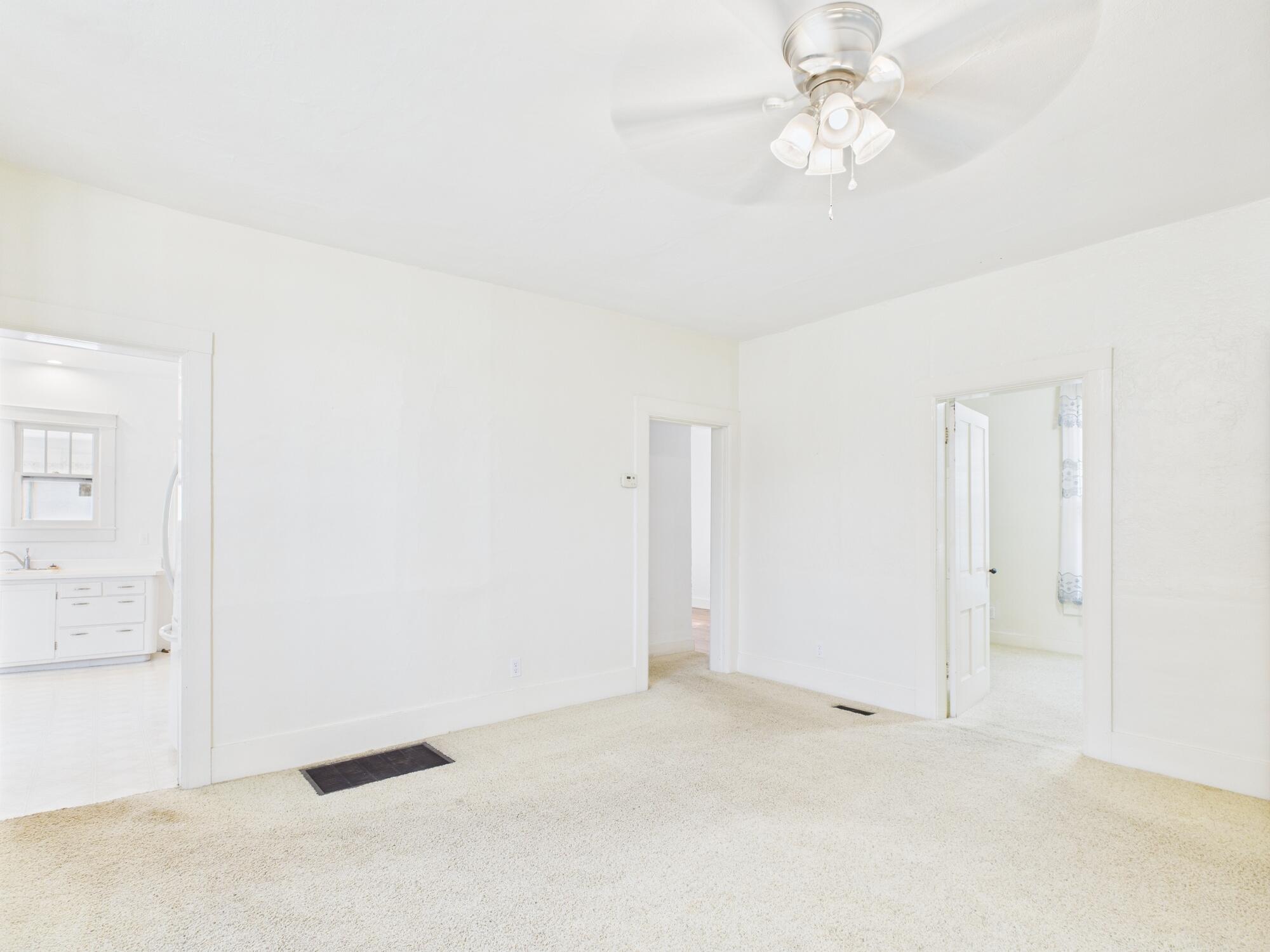 611 Cedar Avenue Property Photo 24