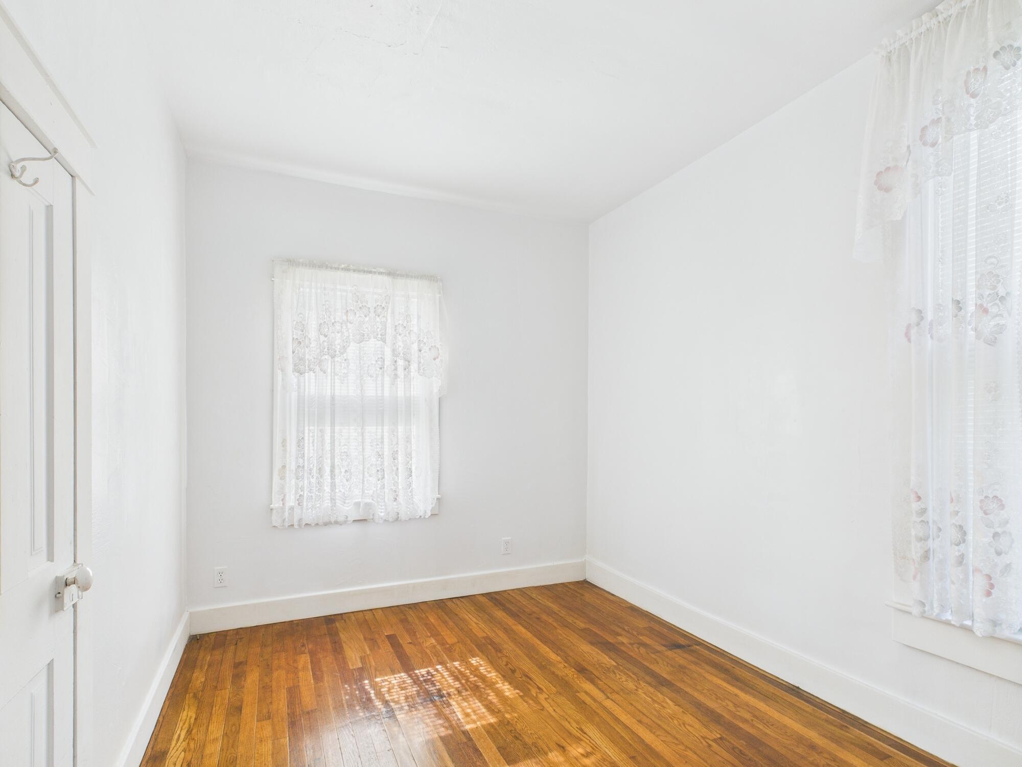 611 Cedar Avenue Property Photo 32