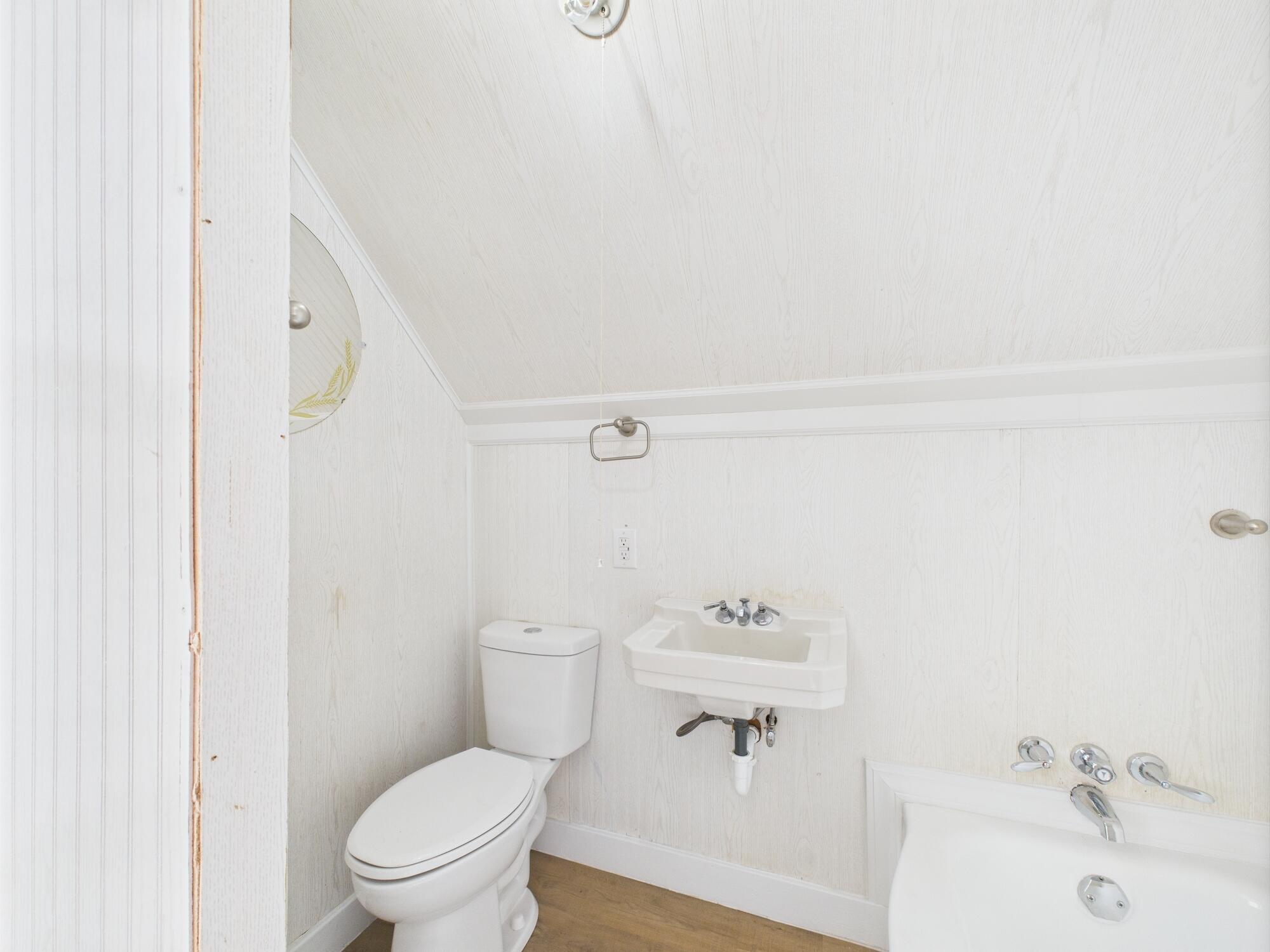 611 Cedar Avenue Property Photo 65