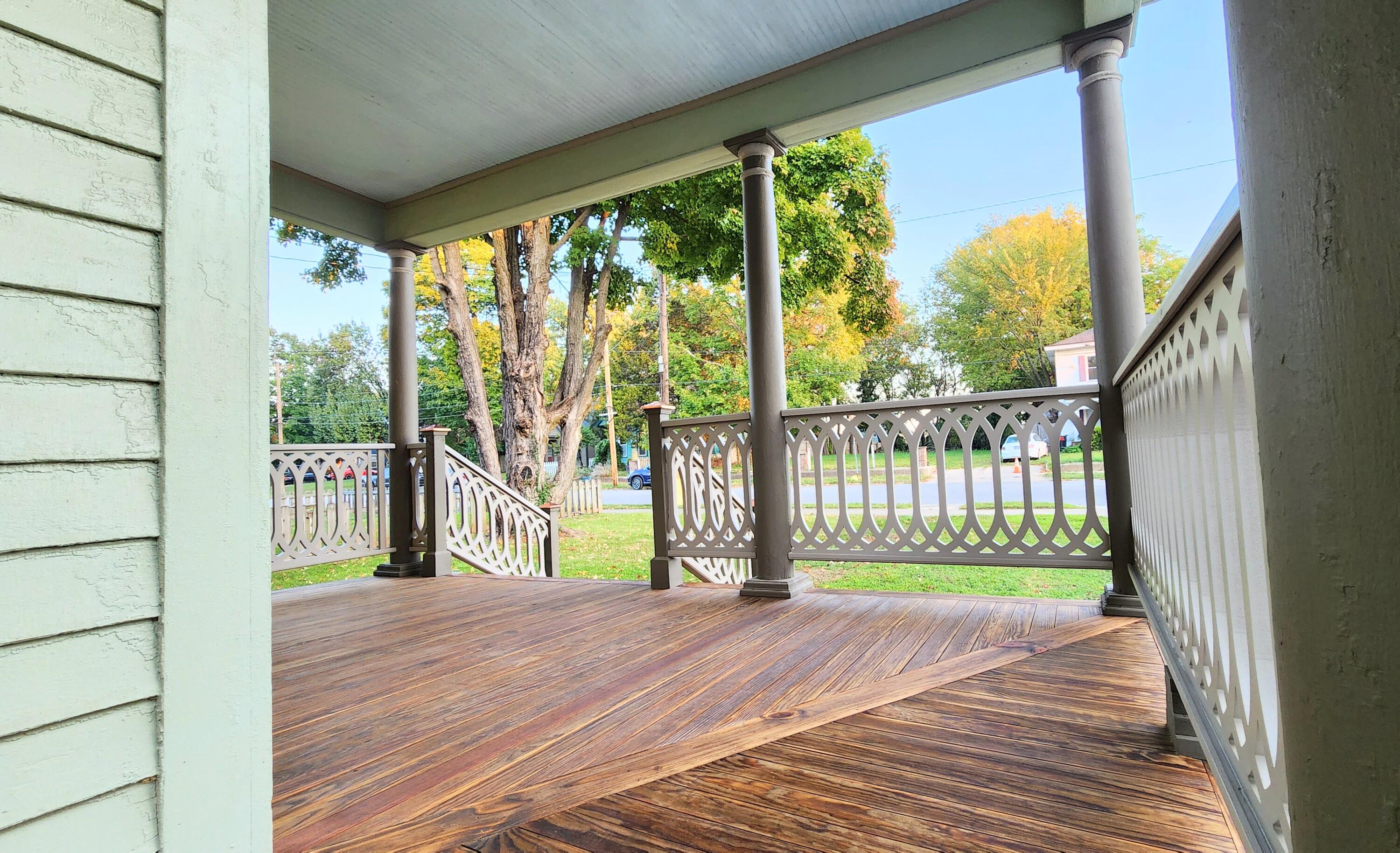 1006 West Walnut Street Property Photo 15