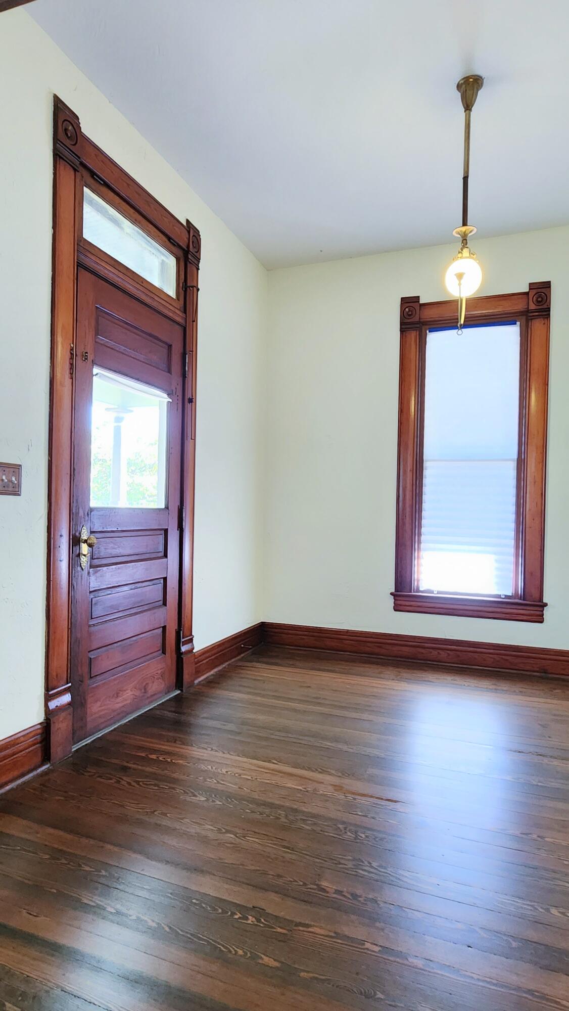 1006 West Walnut Street Property Photo 23