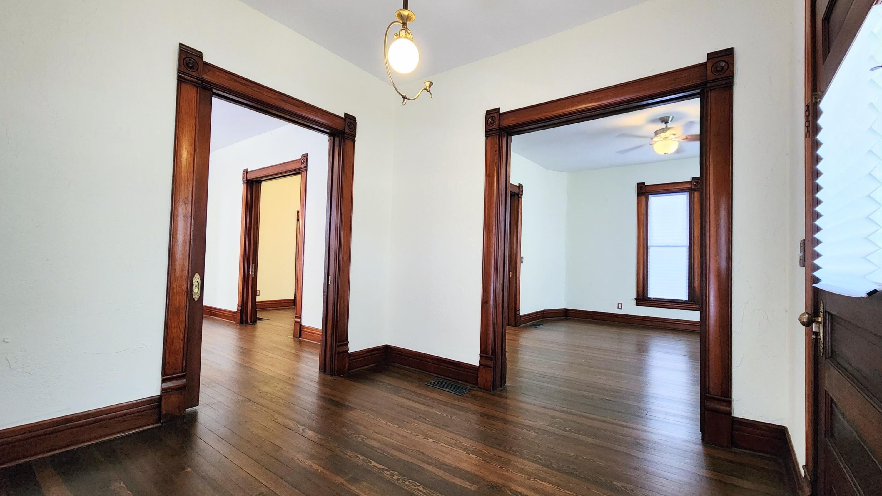 1006 West Walnut Street Property Photo 26