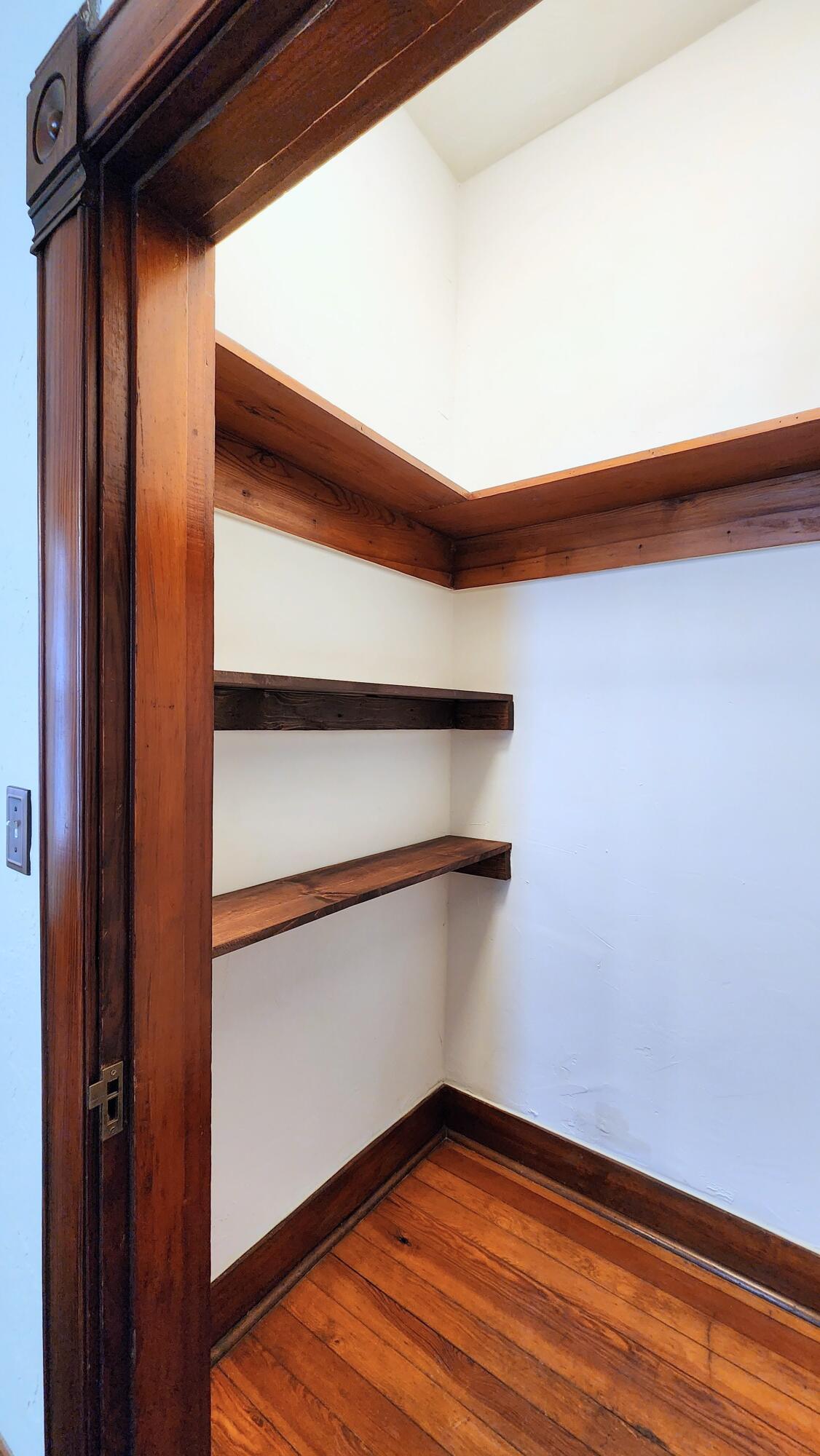 1006 West Walnut Street Property Photo 49