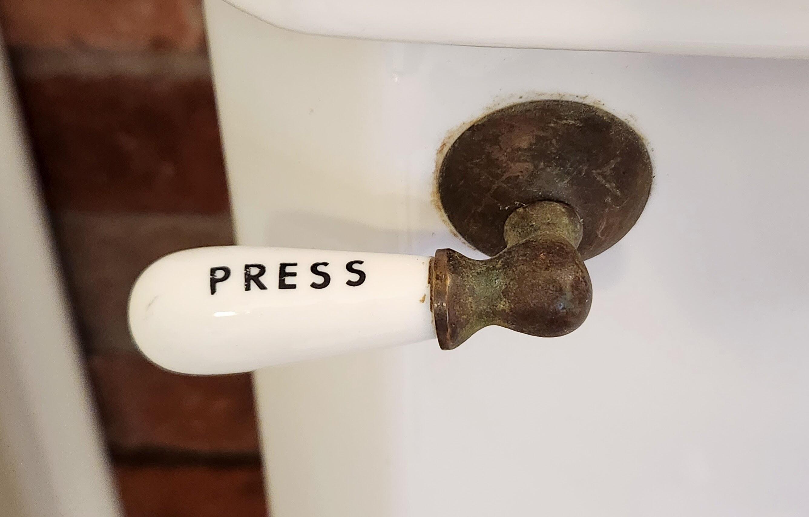 1006 West Walnut Street Property Photo 52