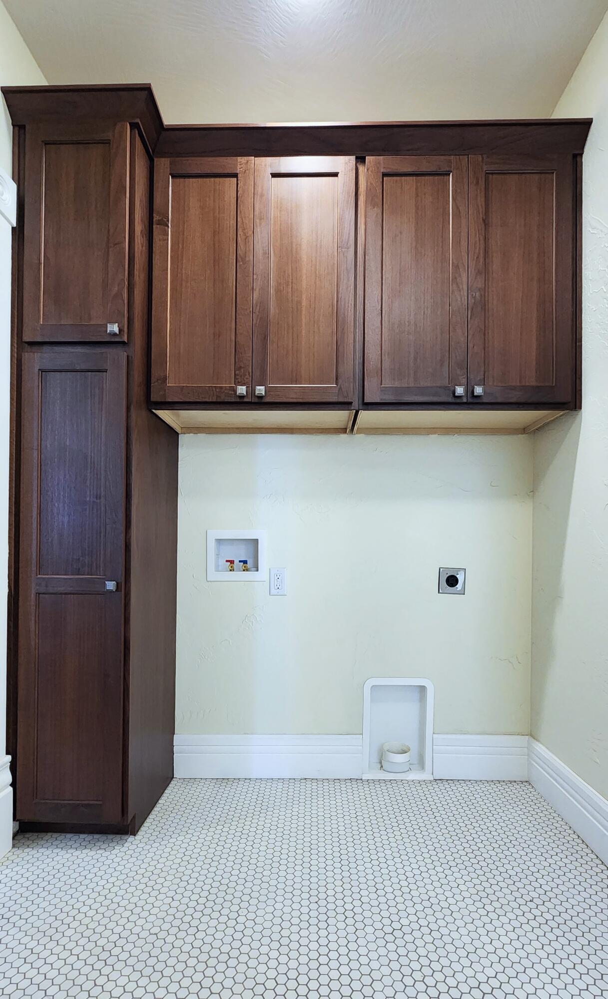 1006 West Walnut Street Property Photo 54