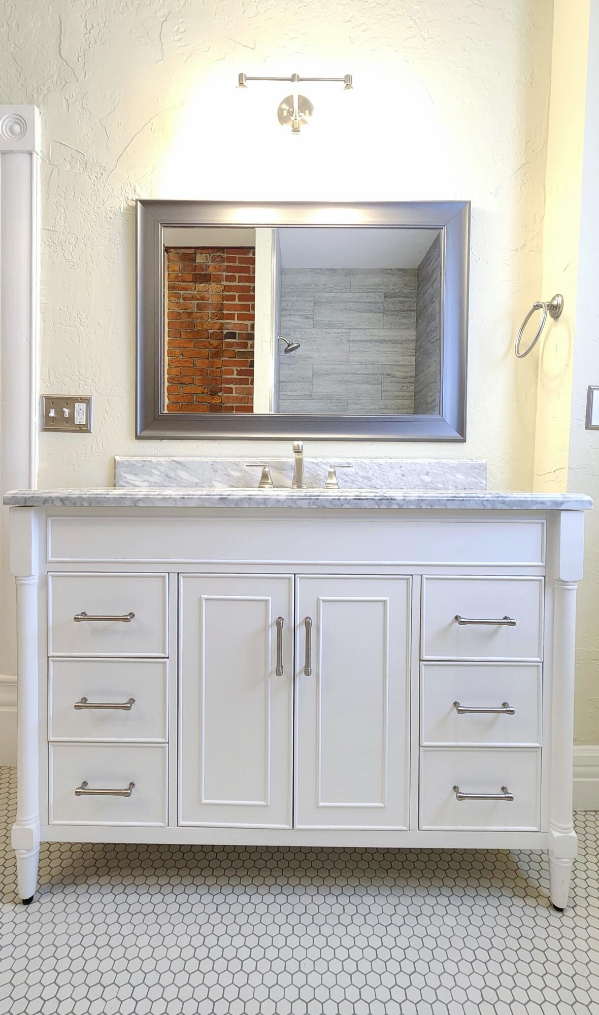 1006 West Walnut Street Property Photo 57