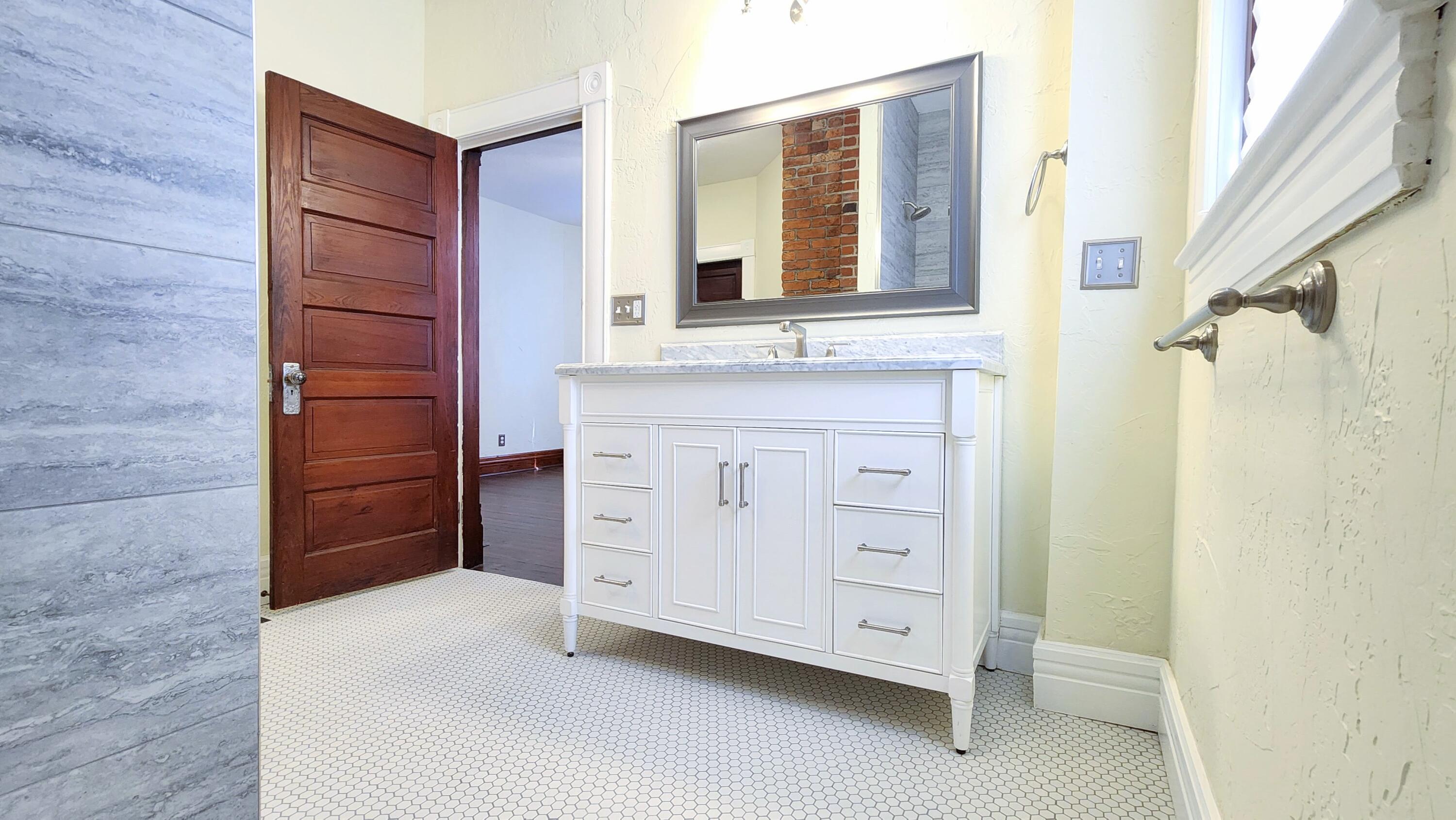 1006 West Walnut Street Property Photo 60