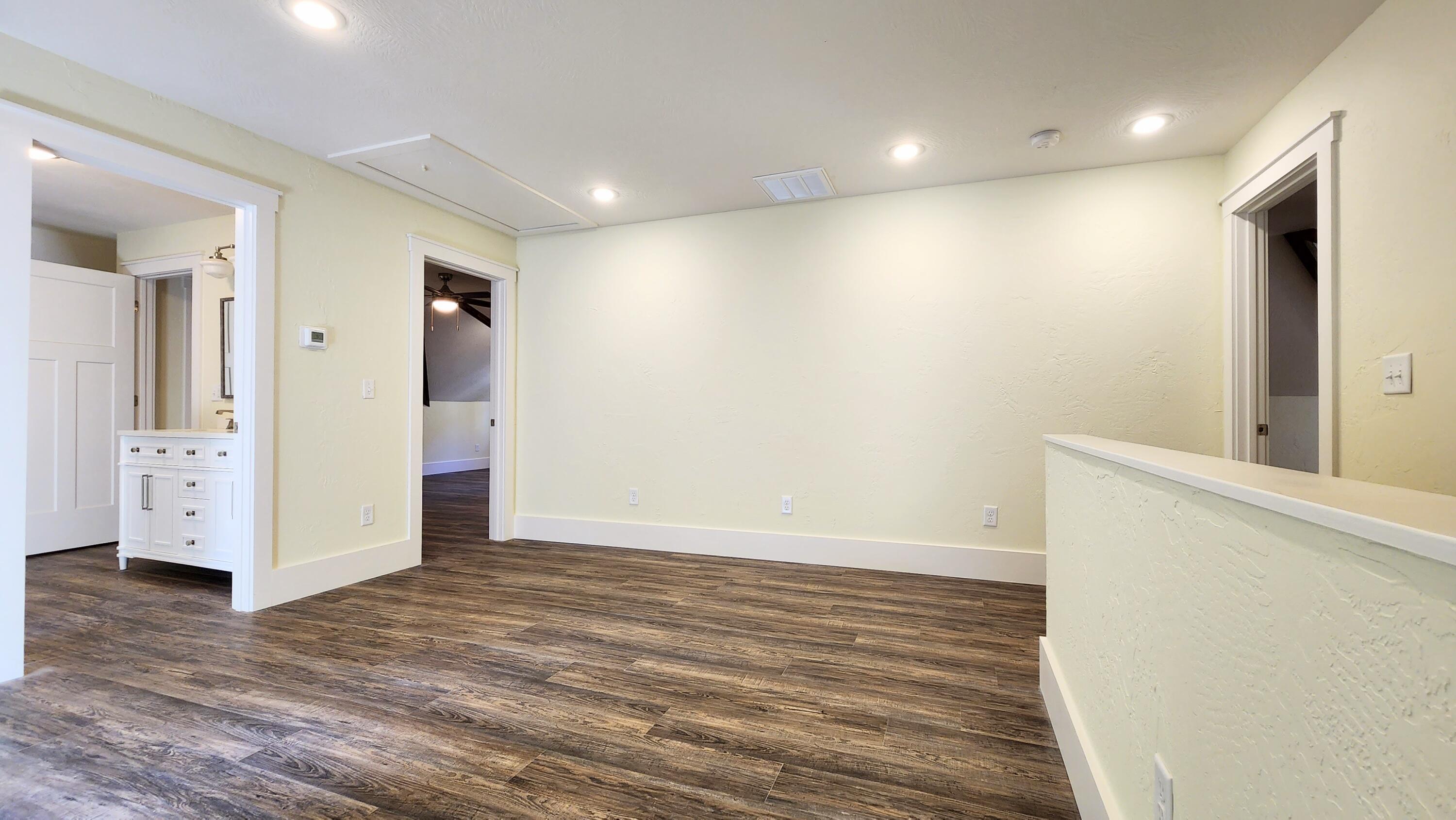 1006 West Walnut Street Property Photo 100