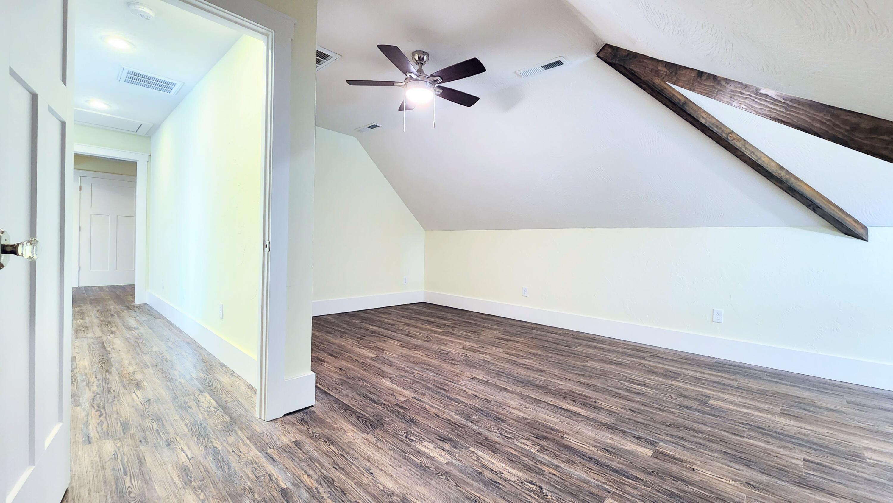 1006 West Walnut Street Property Photo 104