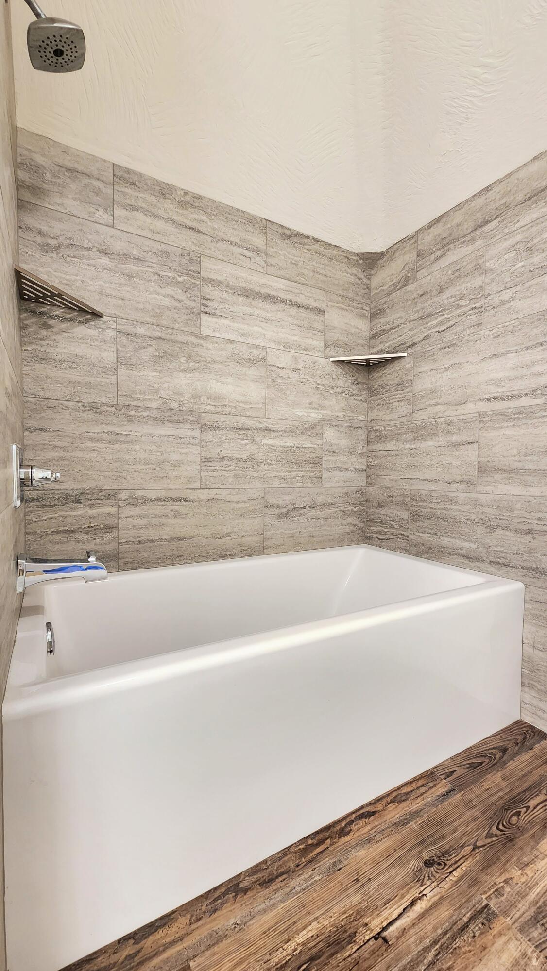 1006 West Walnut Street Property Photo 115