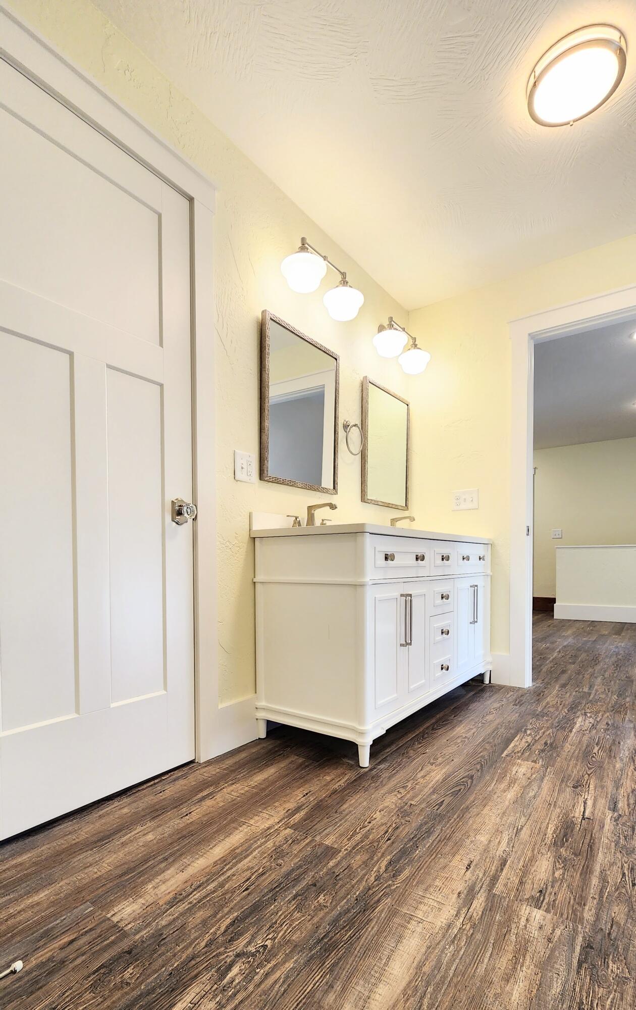 1006 West Walnut Street Property Photo 118