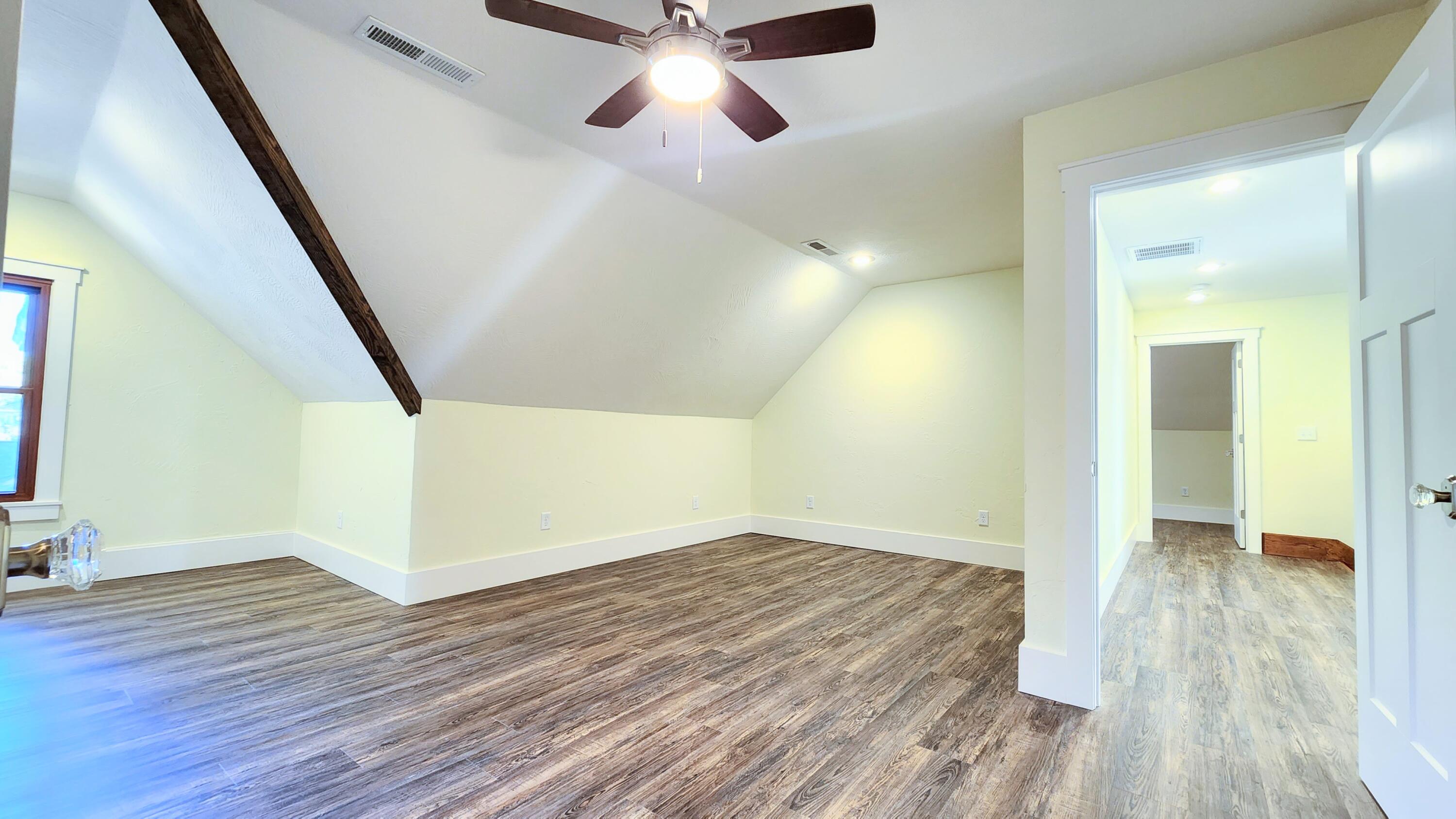 1006 West Walnut Street Property Photo 121