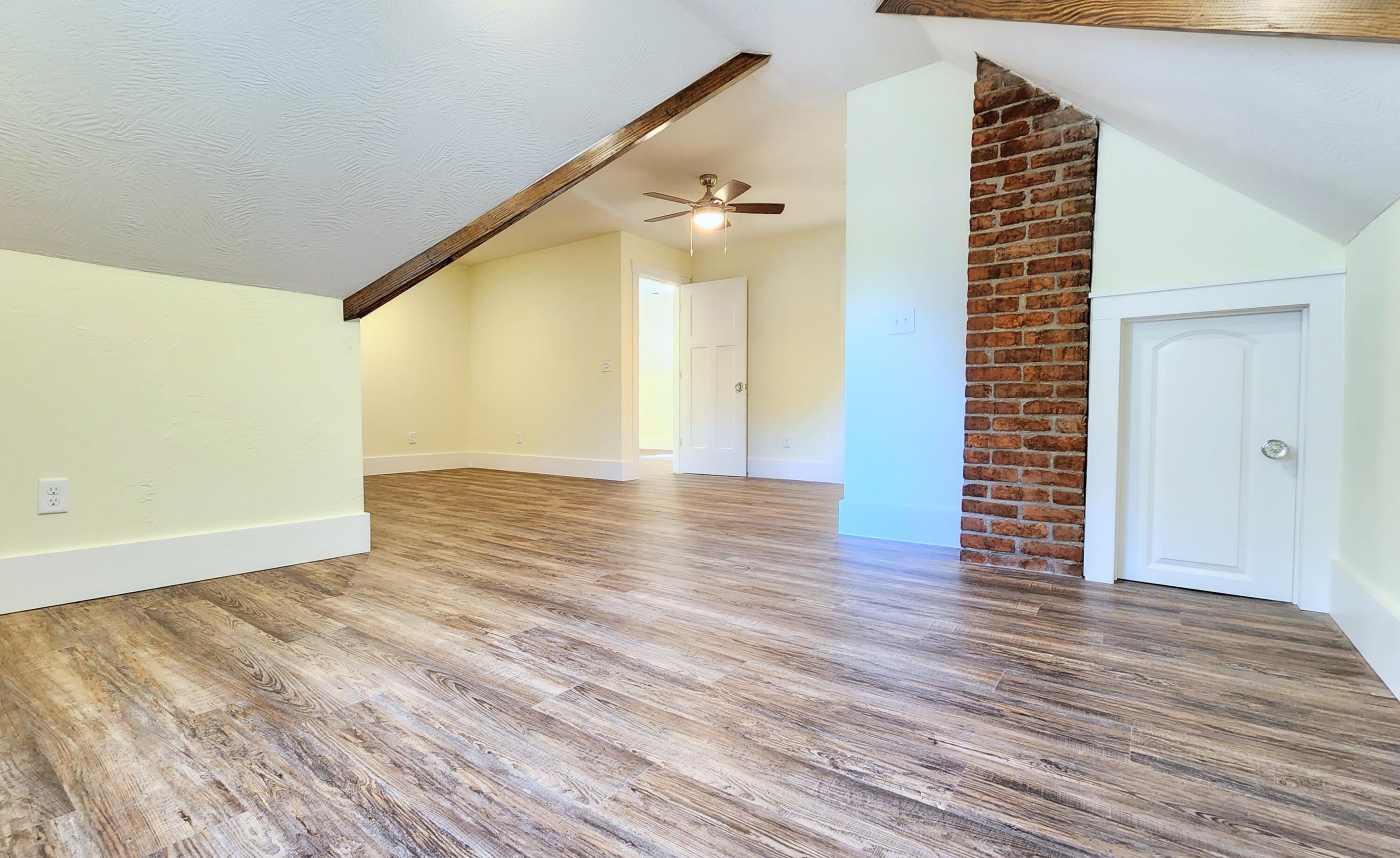 1006 West Walnut Street Property Photo 131