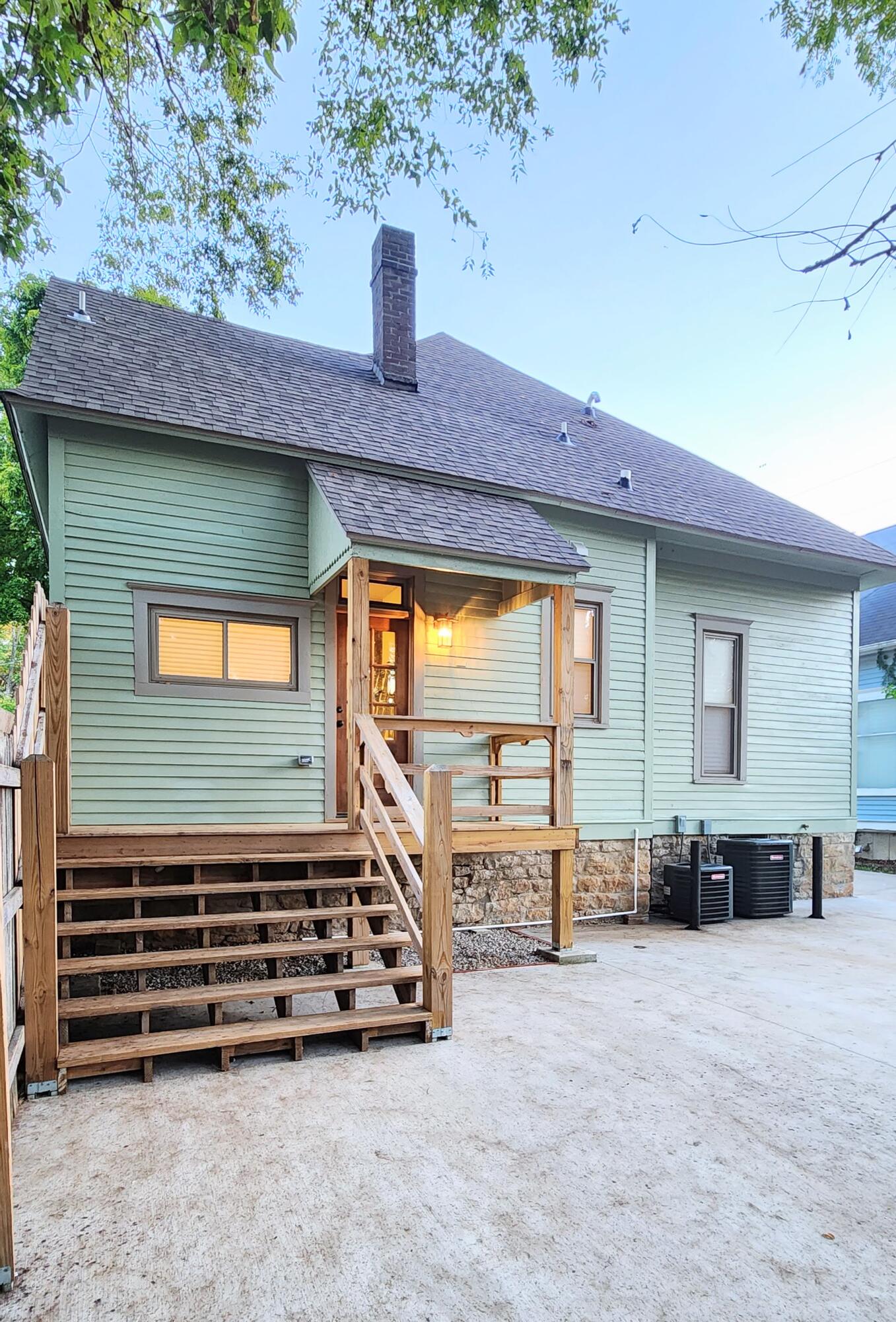 1006 West Walnut Street Property Photo 150