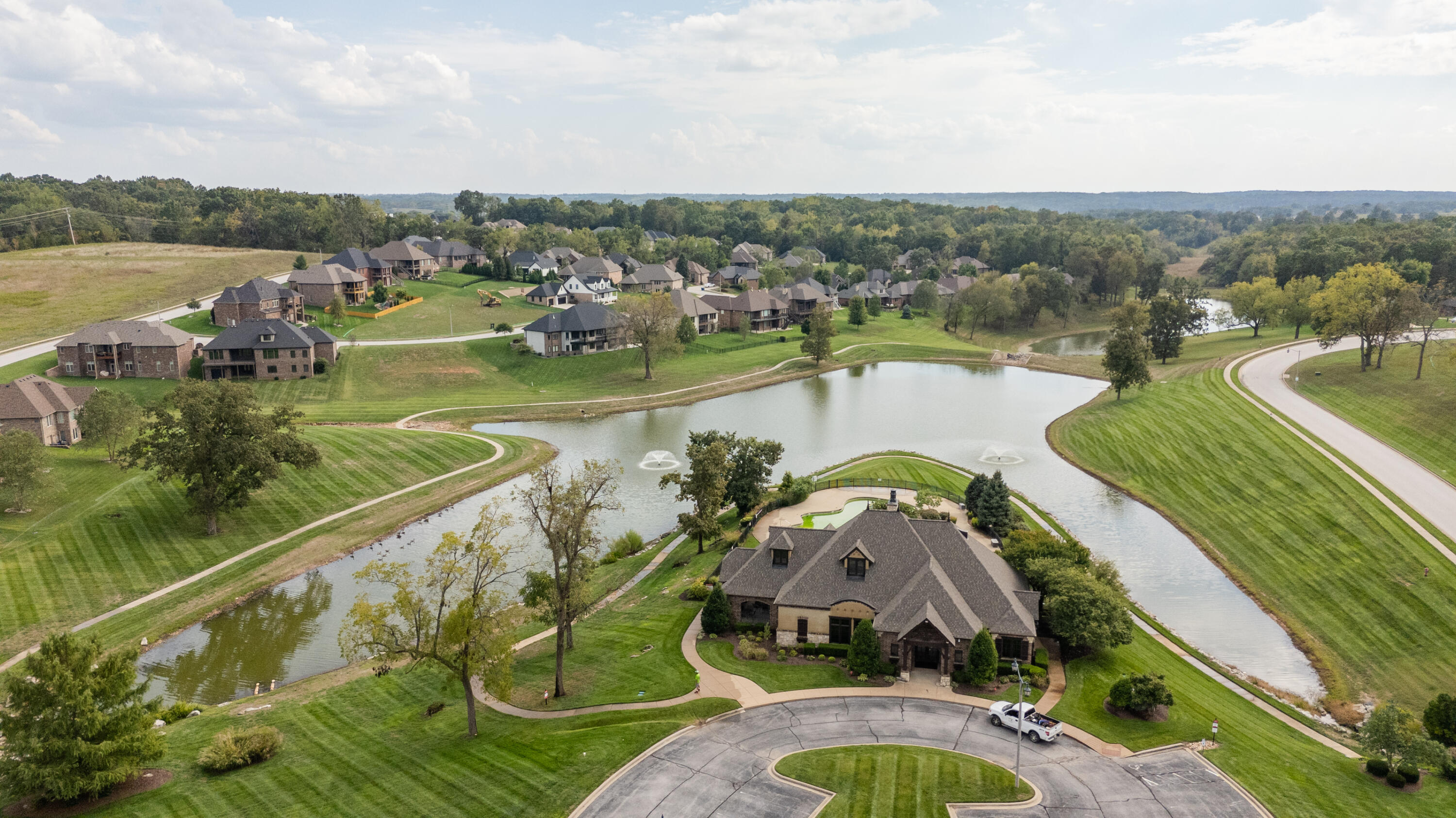 1259 South Rosemoor Drive Property Photo 6