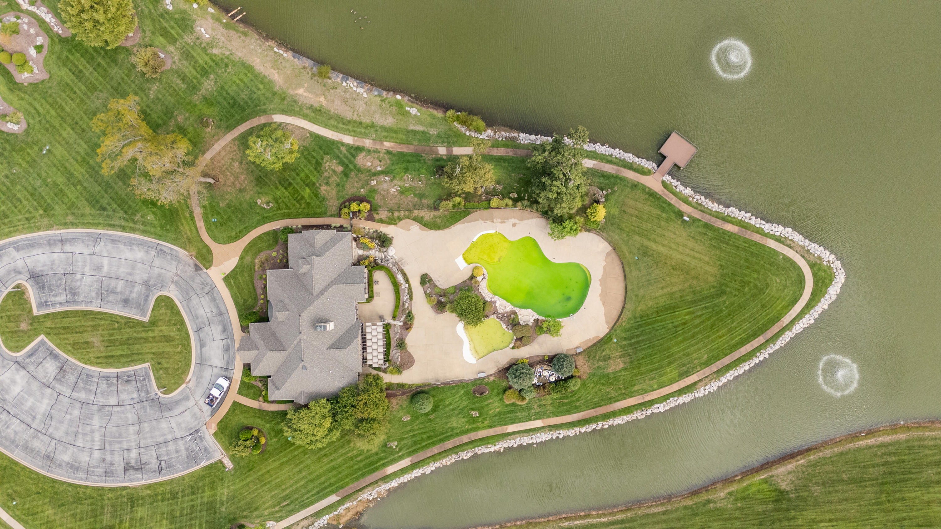 1259 South Rosemoor Drive Property Photo 7