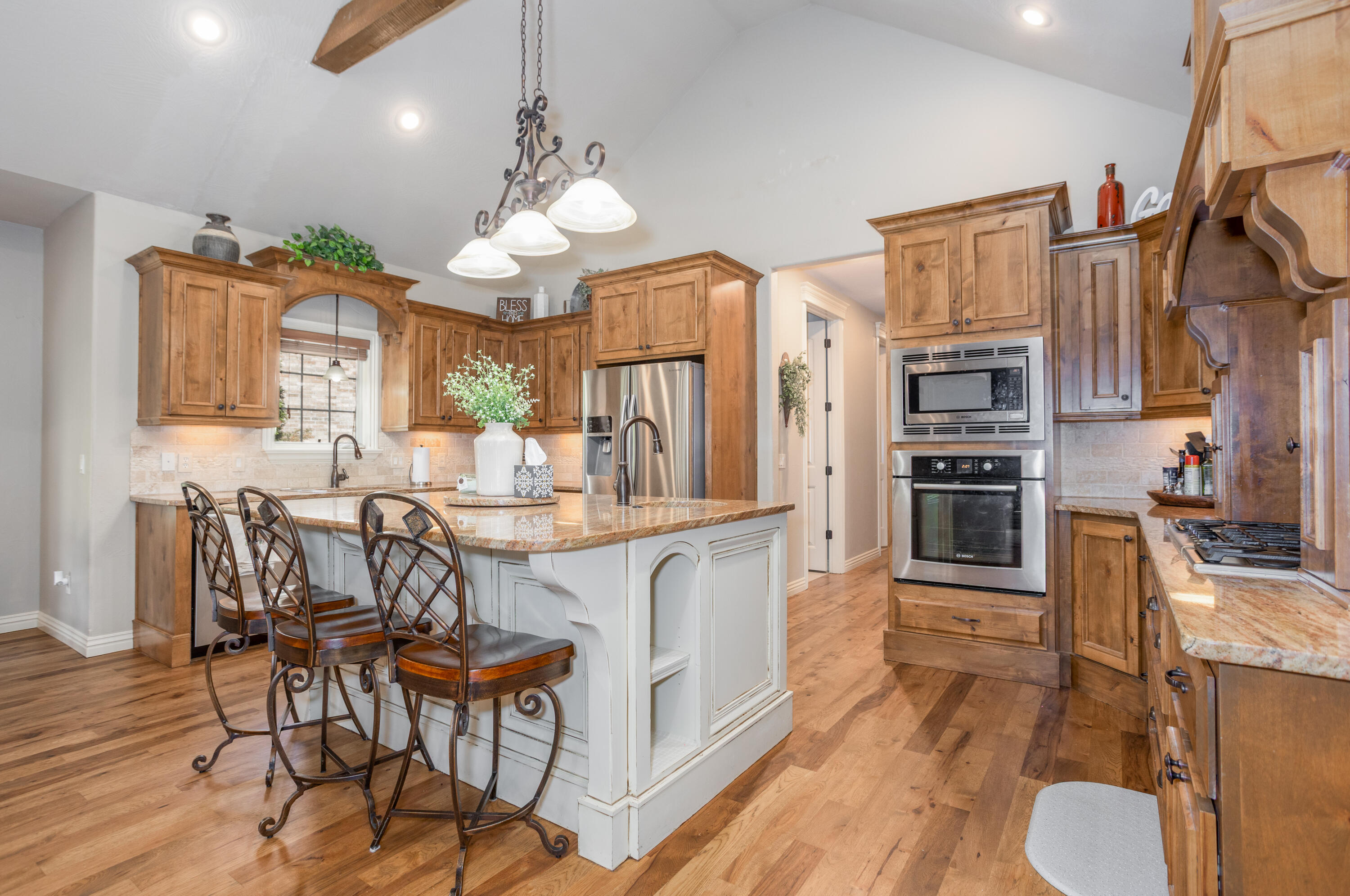 1259 South Rosemoor Drive Property Photo 11