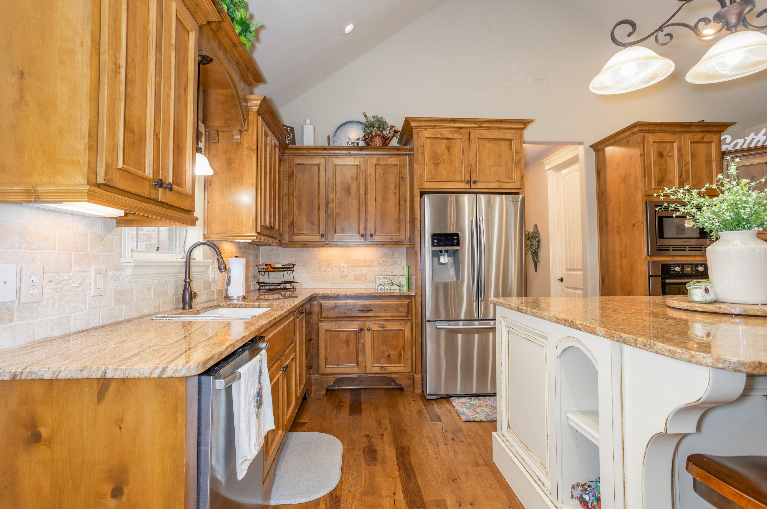 1259 South Rosemoor Drive Property Photo 13