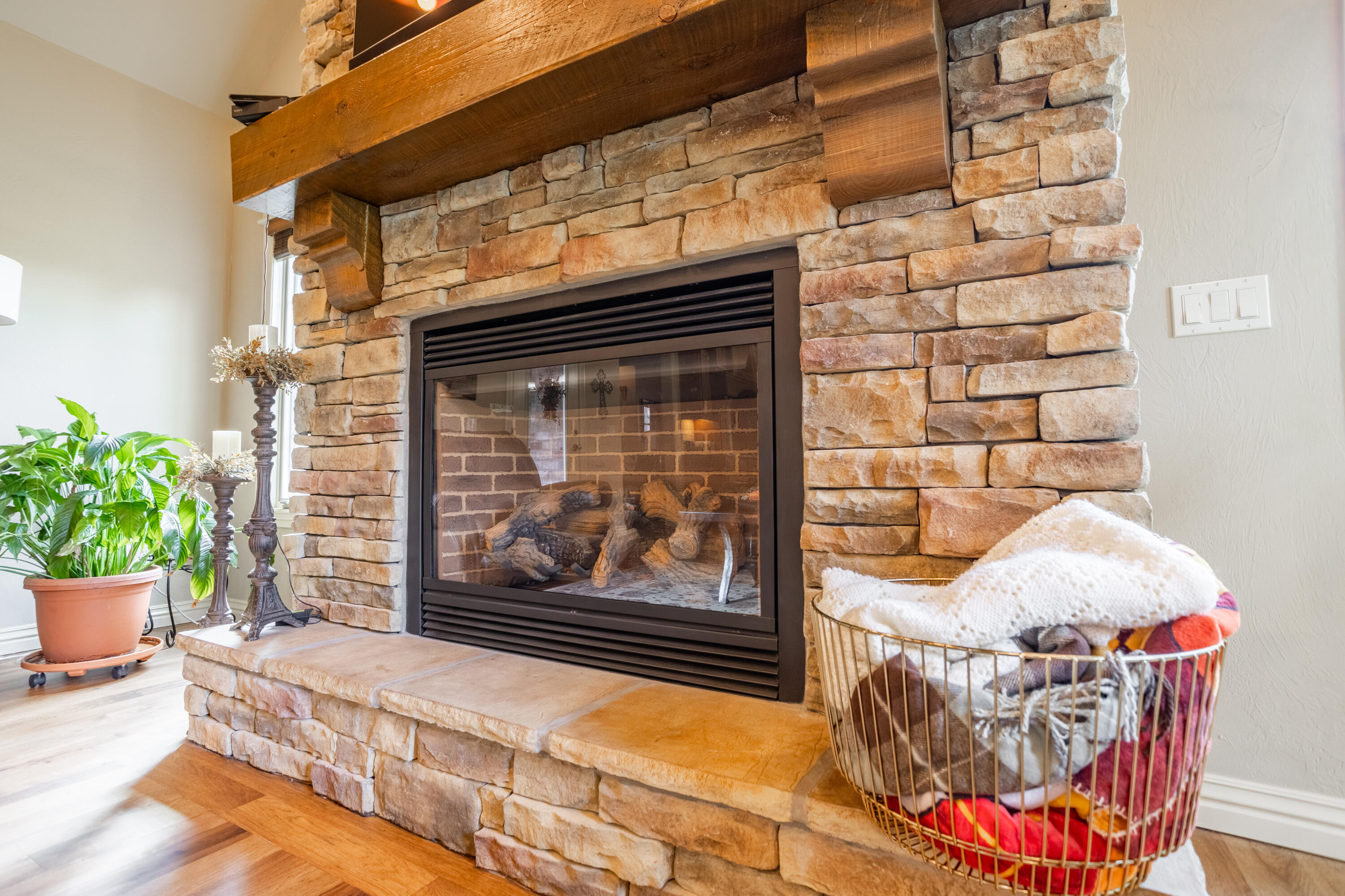 1259 South Rosemoor Drive Property Photo 21