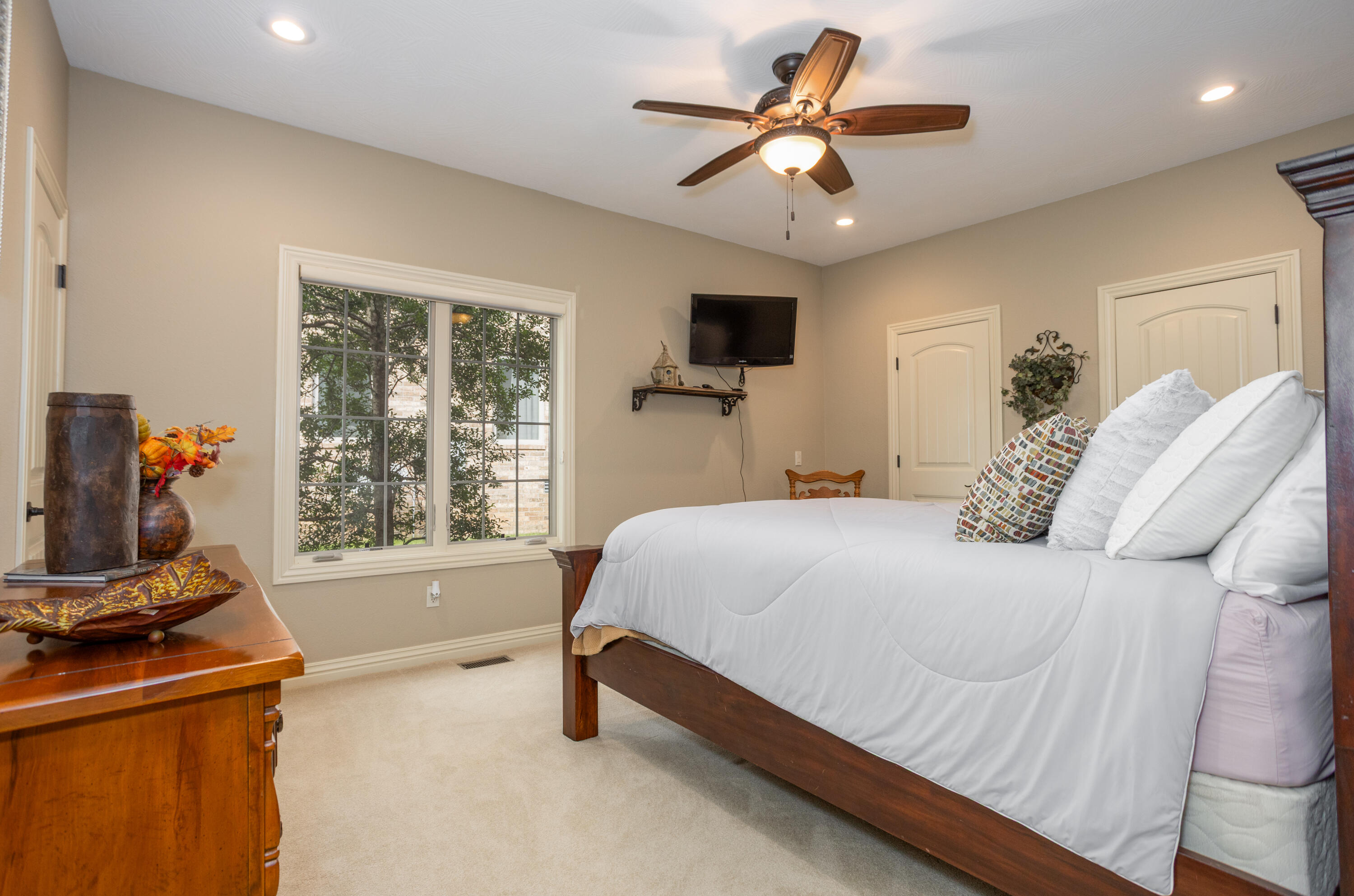 1259 South Rosemoor Drive Property Photo 33