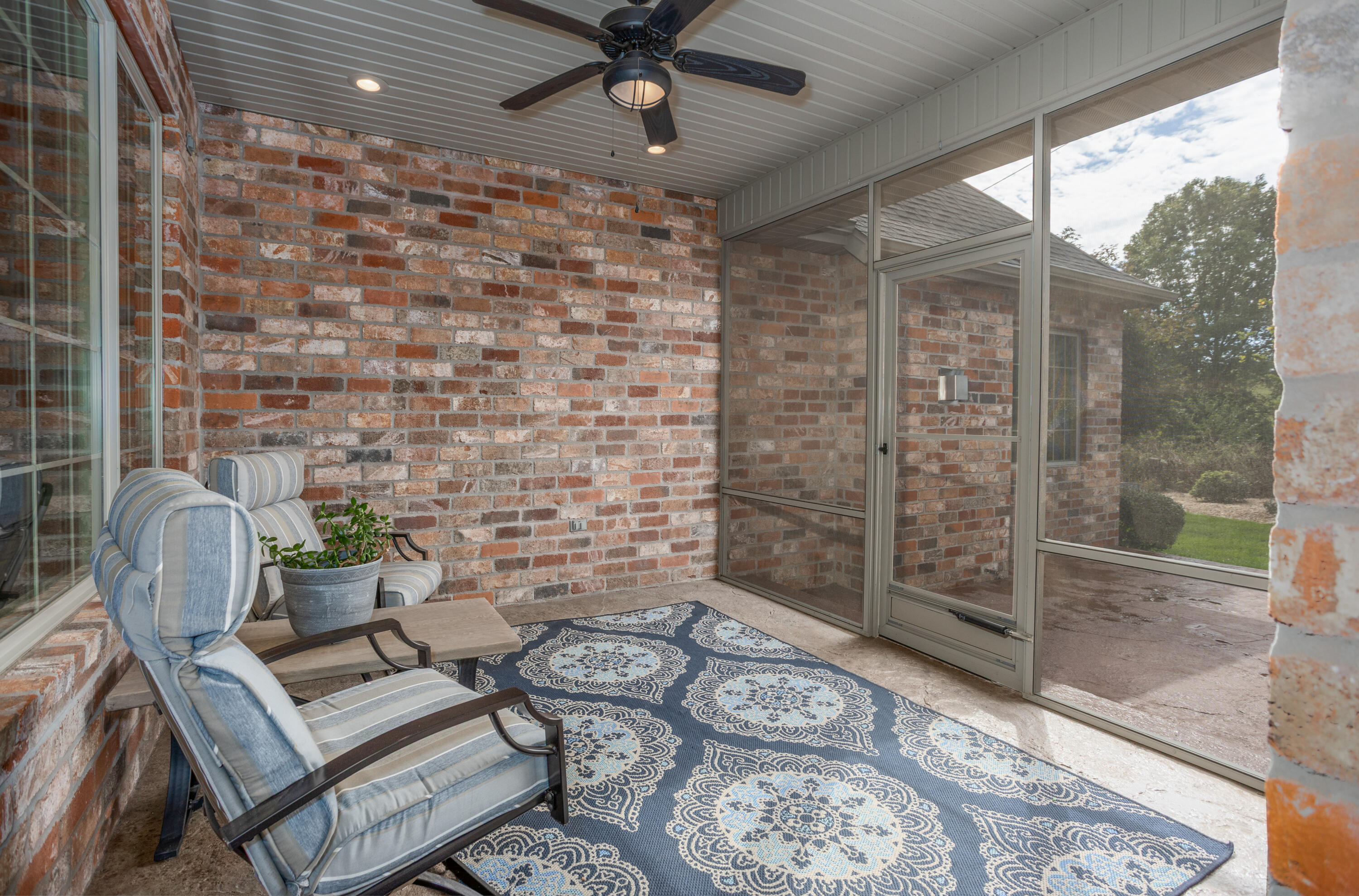 1259 South Rosemoor Drive Property Photo 42