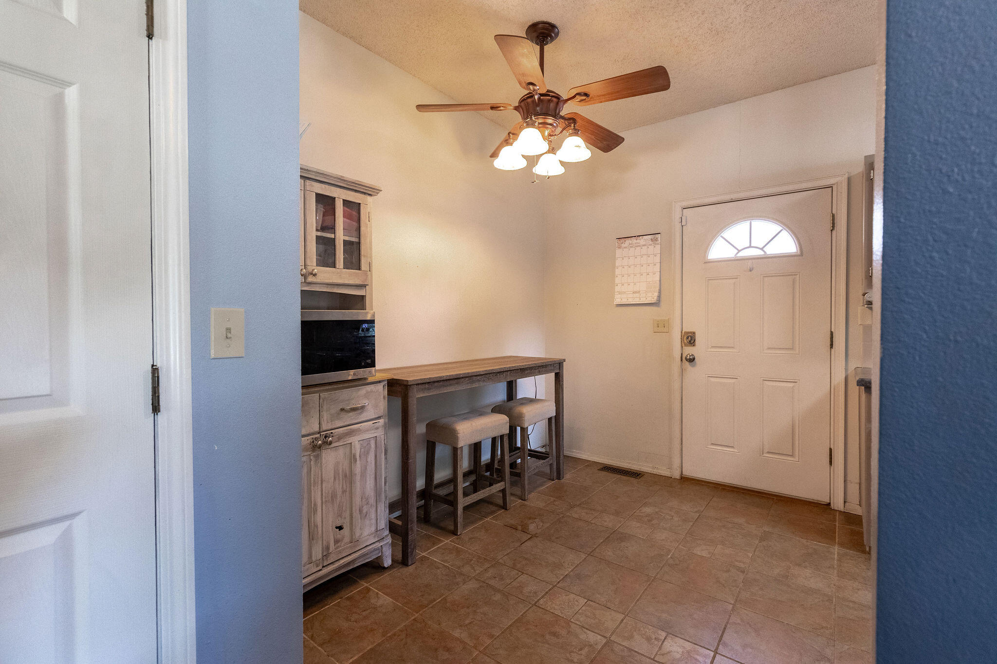 1621 Crestwood Drive Property Photo 11