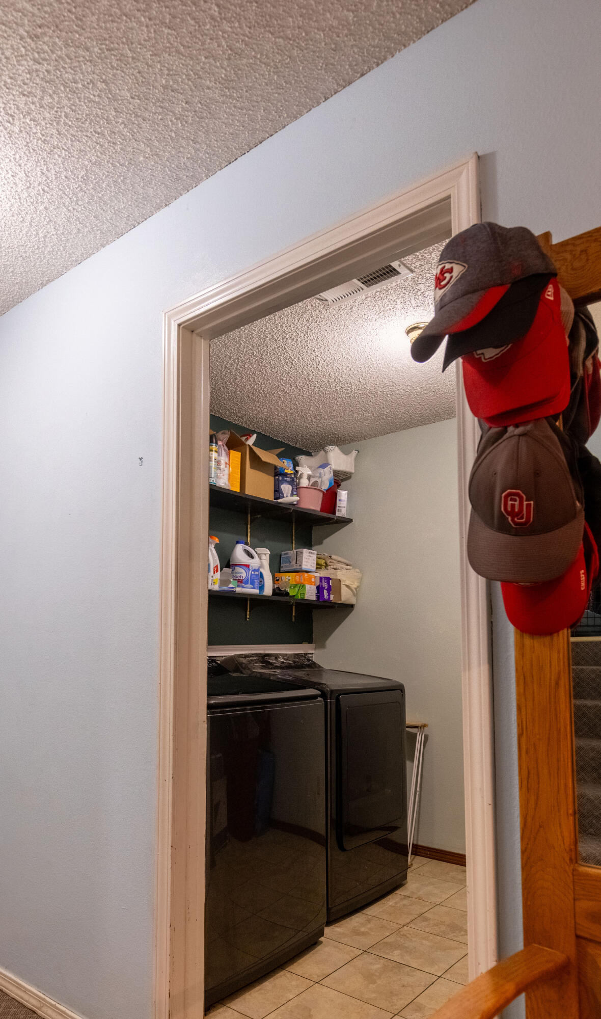 1621 Crestwood Drive Property Photo 12