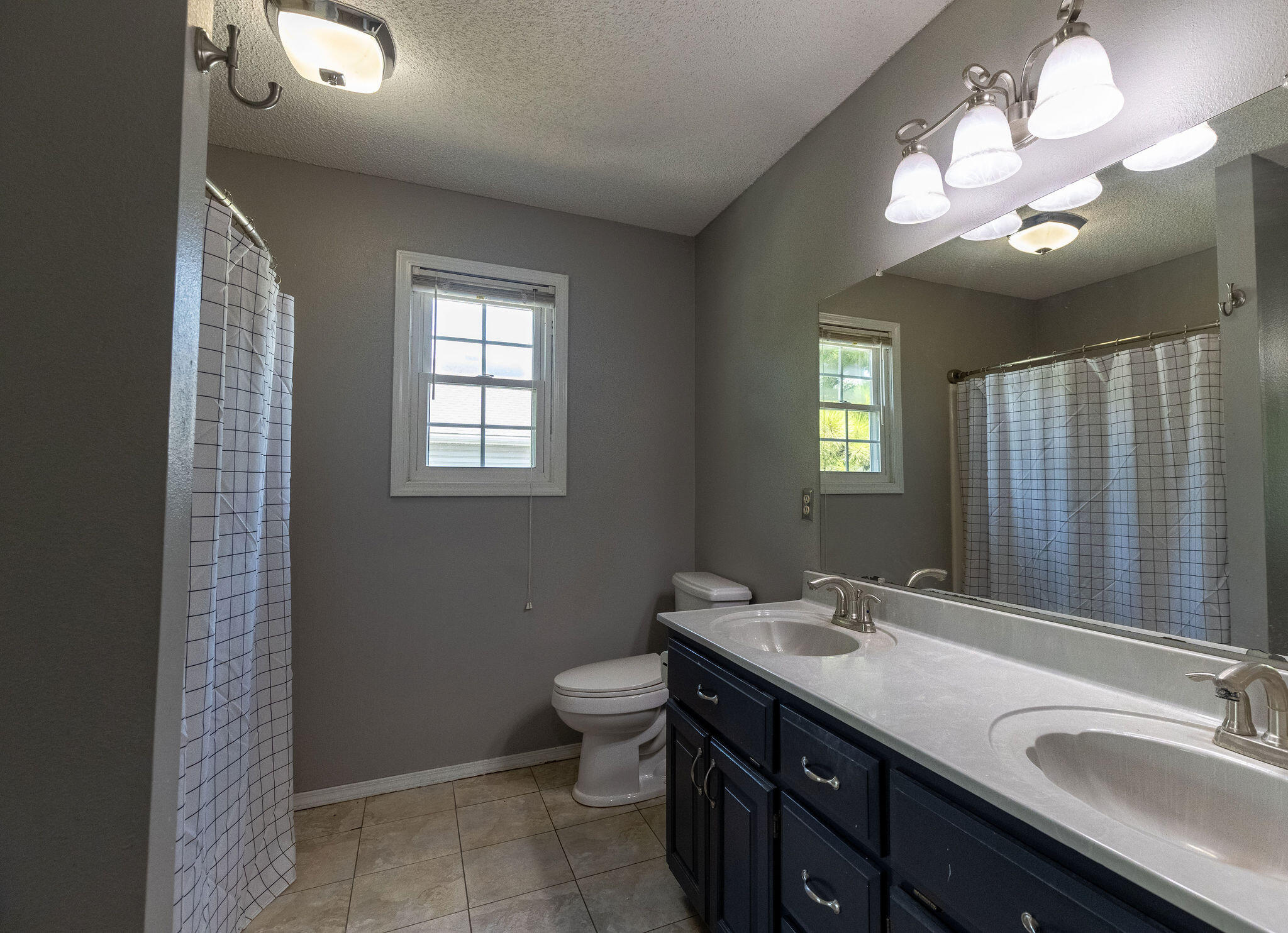 1621 Crestwood Drive Property Photo 33