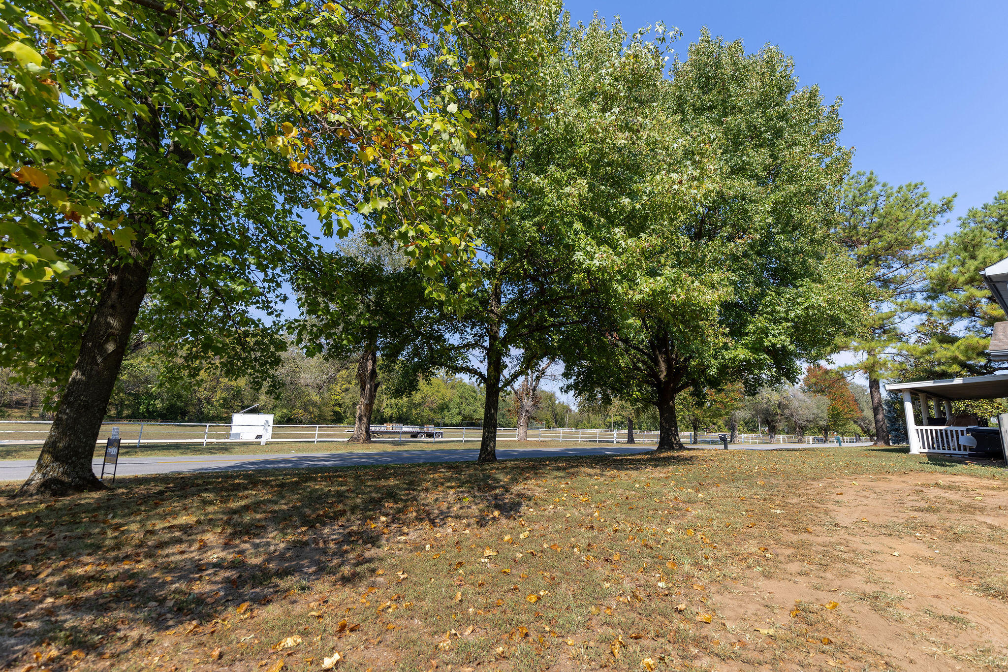 1621 Crestwood Drive Property Photo 36