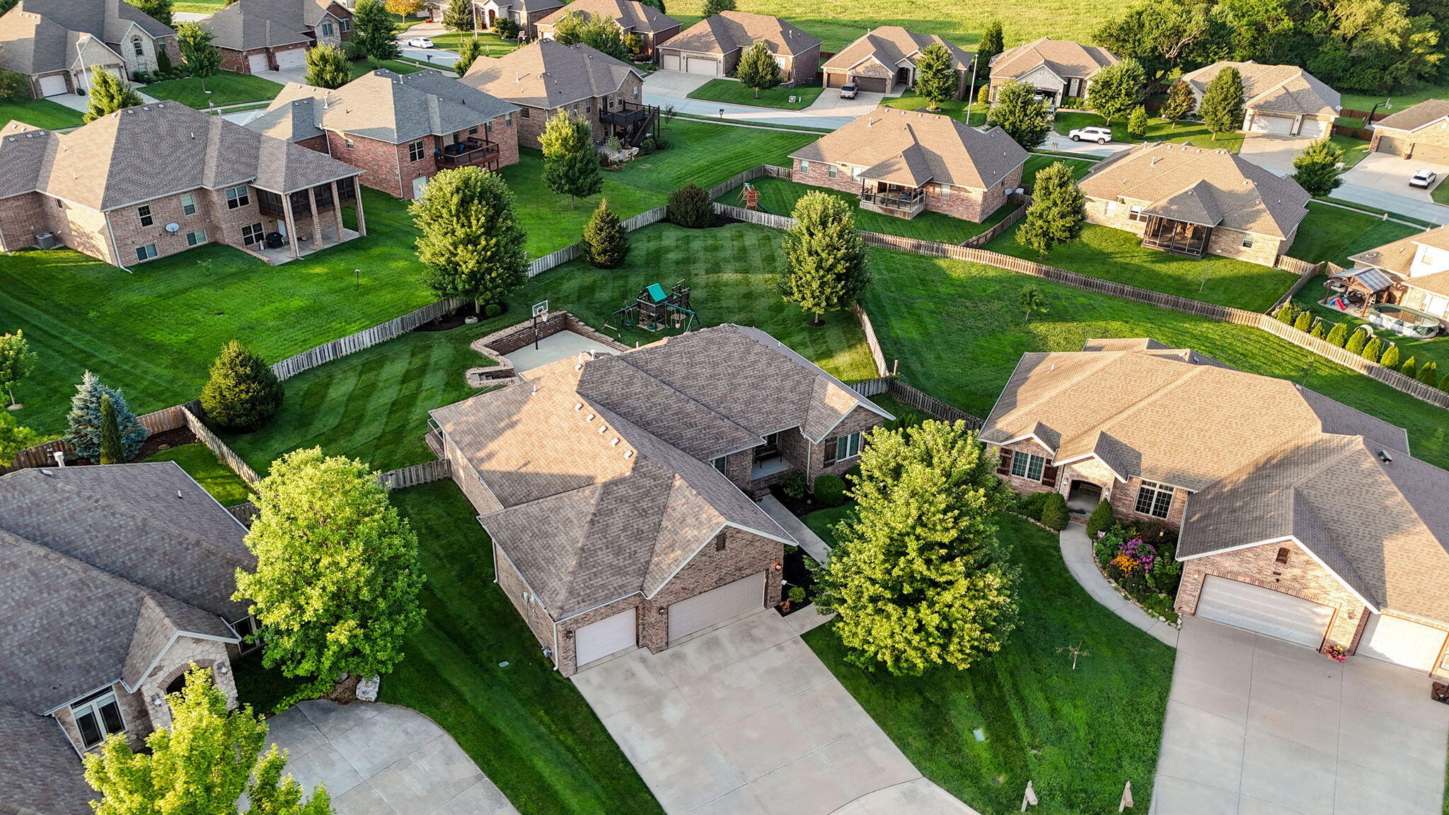 1653 North Oakfair Place Property Photo 3