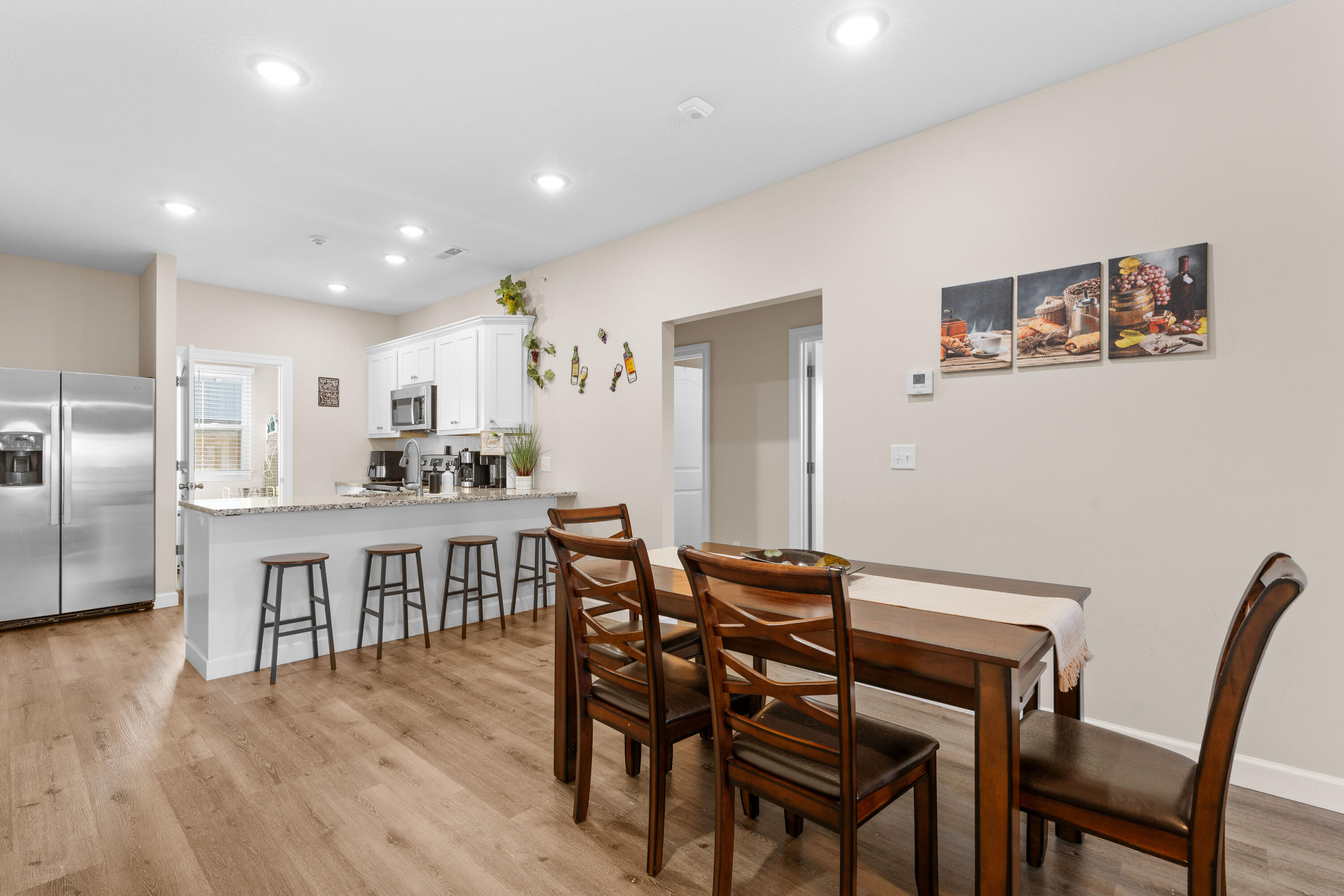 3002 North Vineyards Terrace Property Photo 19