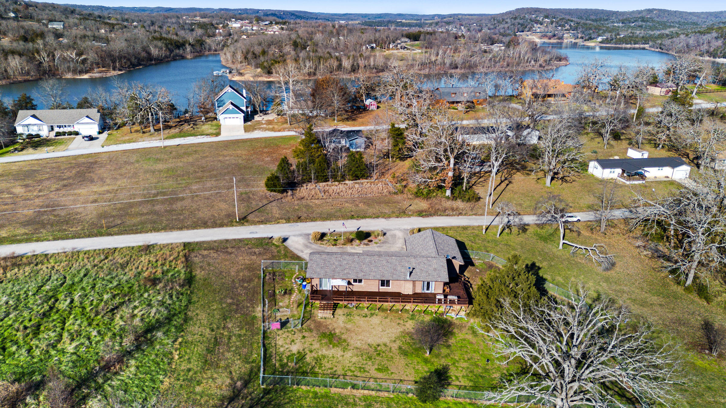 292 Golfers Lane Property Photo 4