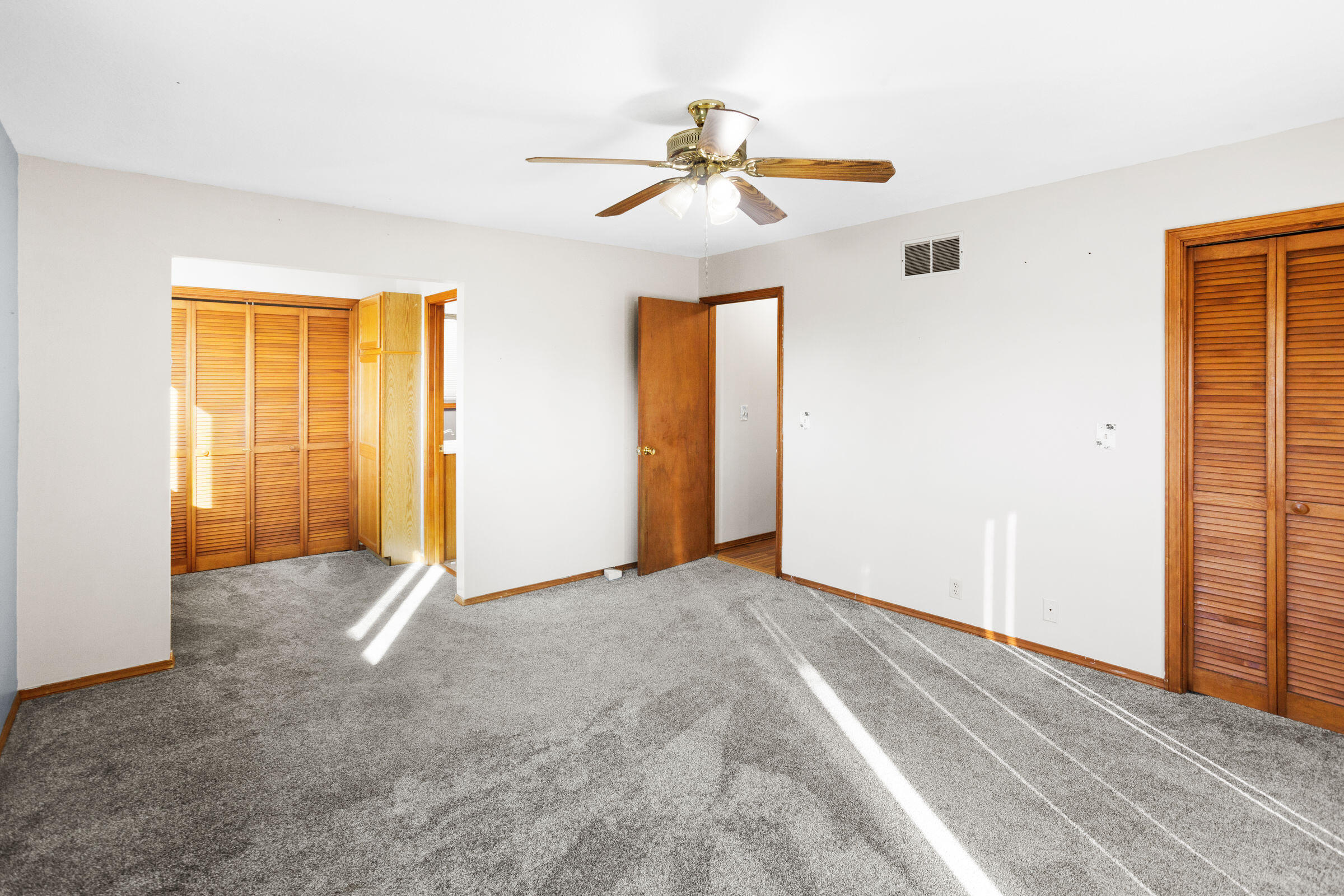 292 Golfers Lane Property Photo 44