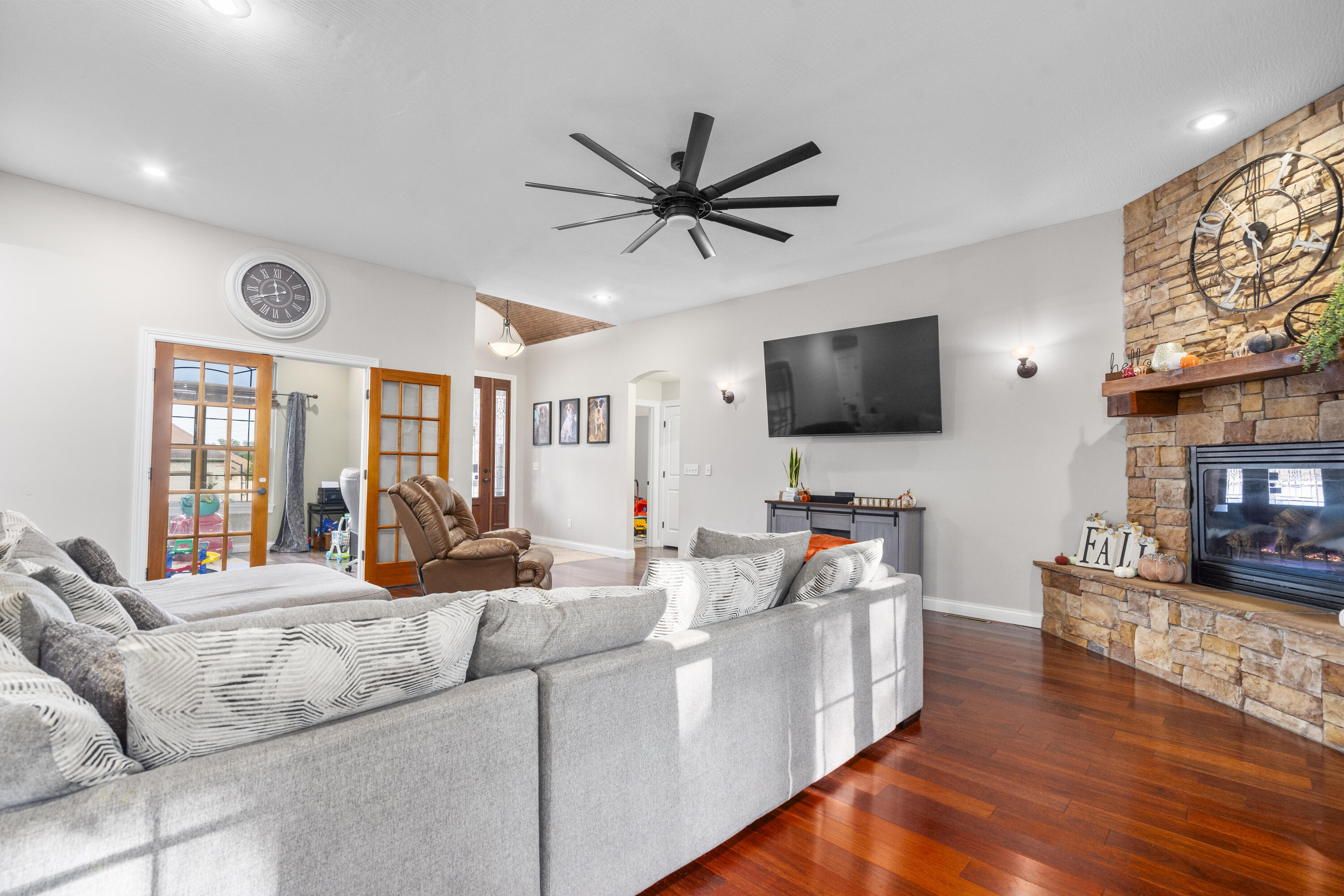 3337 North Colgate Avenue Property Photo 8