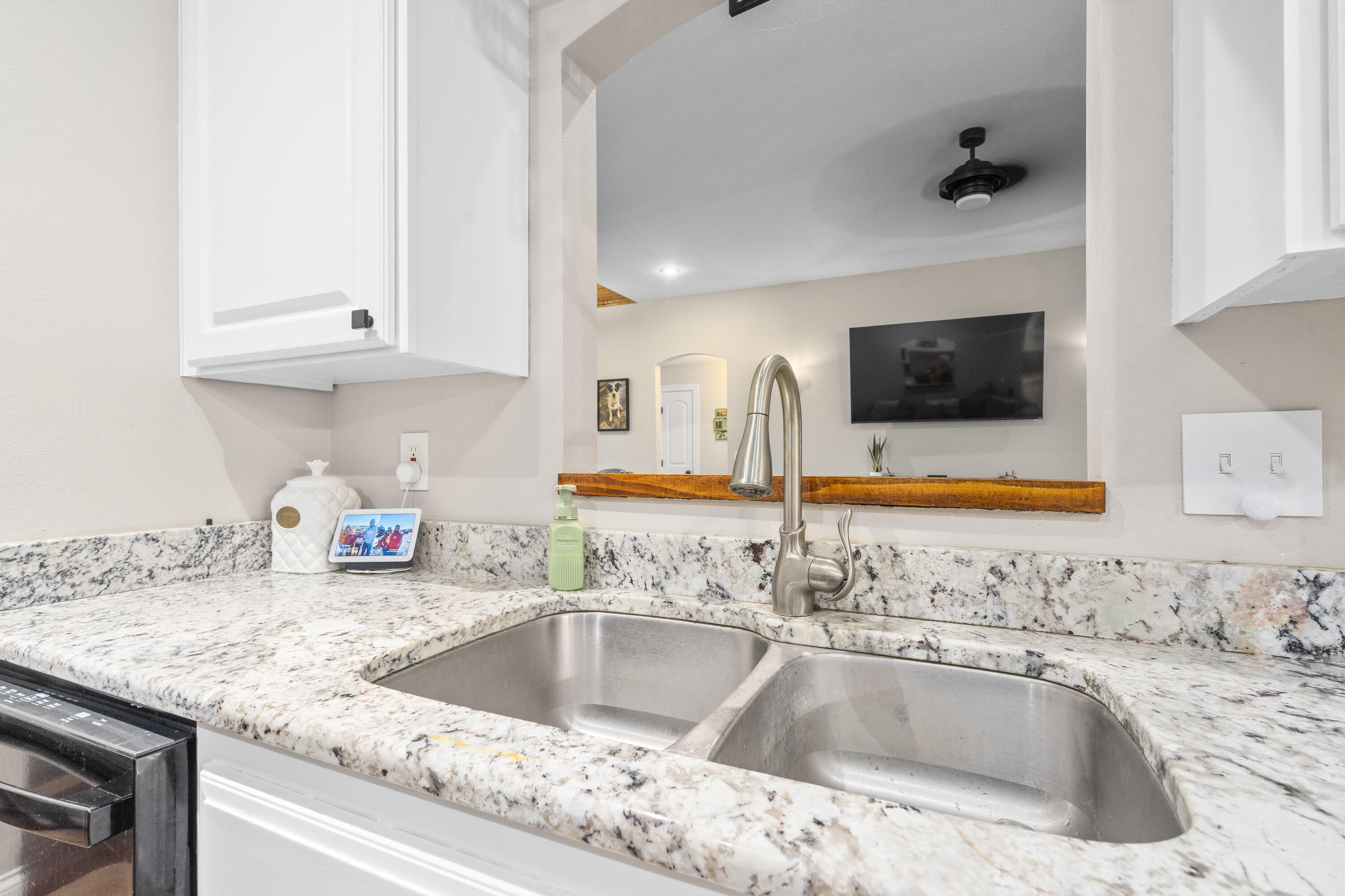 3337 North Colgate Avenue Property Photo 12