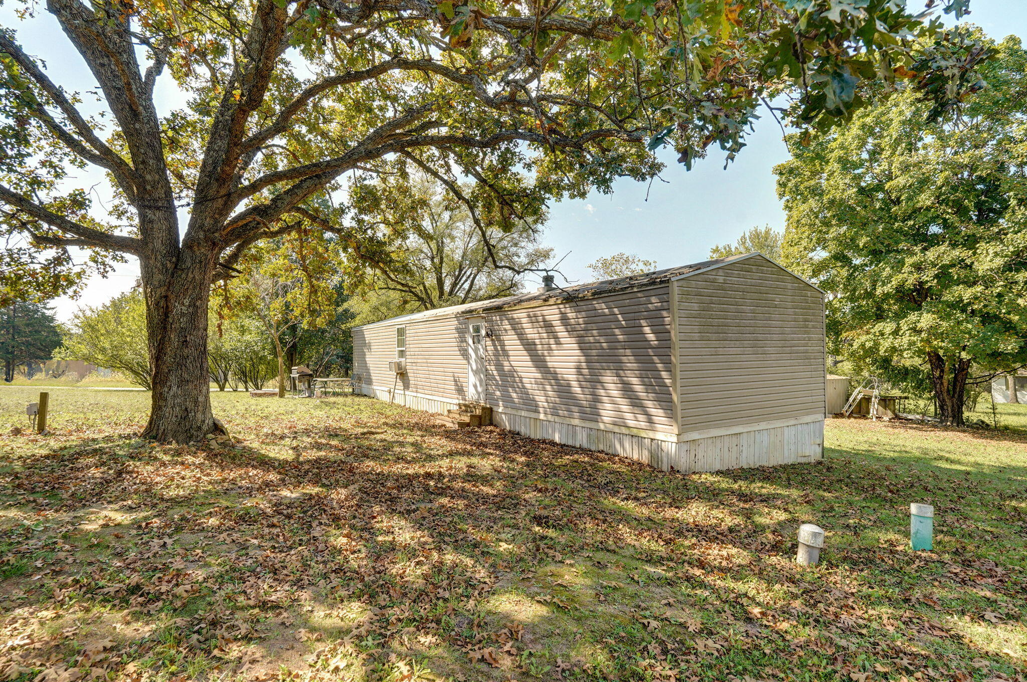 26239 Cardinal Lane Property Photo 4