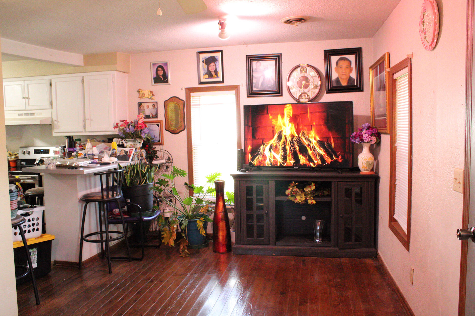 208 East Ava Avenue Property Photo 6