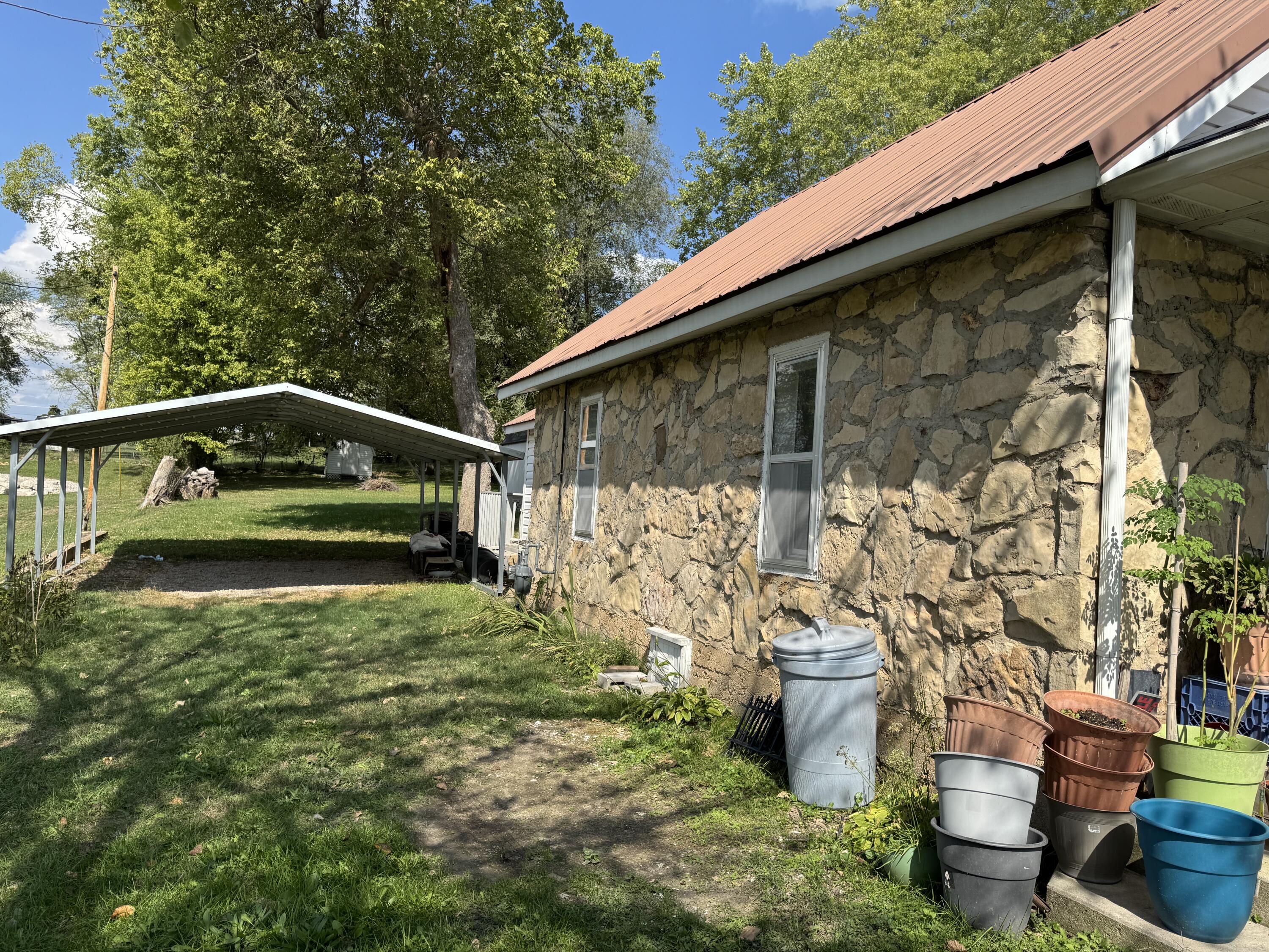 208 East Ava Avenue Property Photo 11