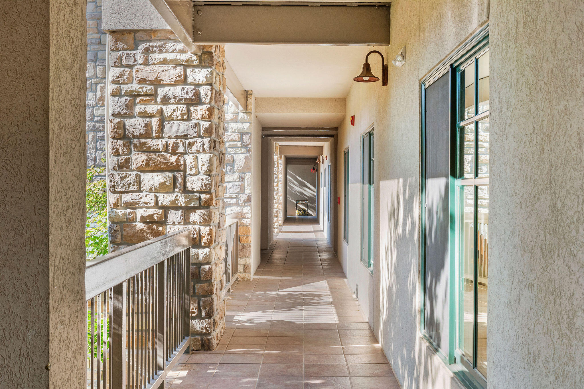 250 Lakewood Drive Property Photo 4