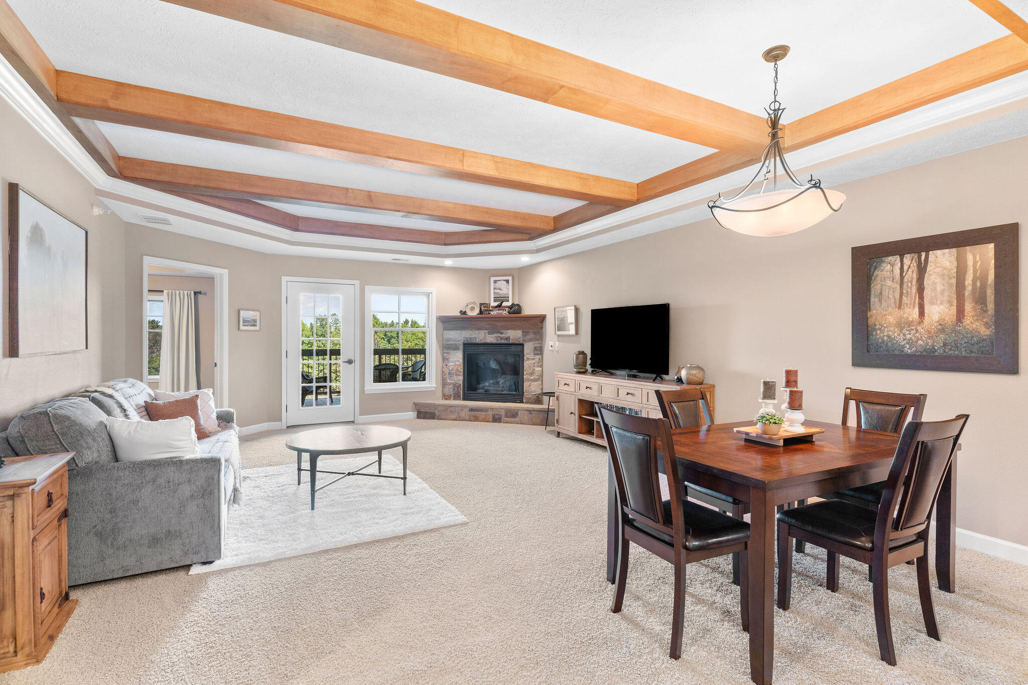 250 Lakewood Drive Property Photo 9