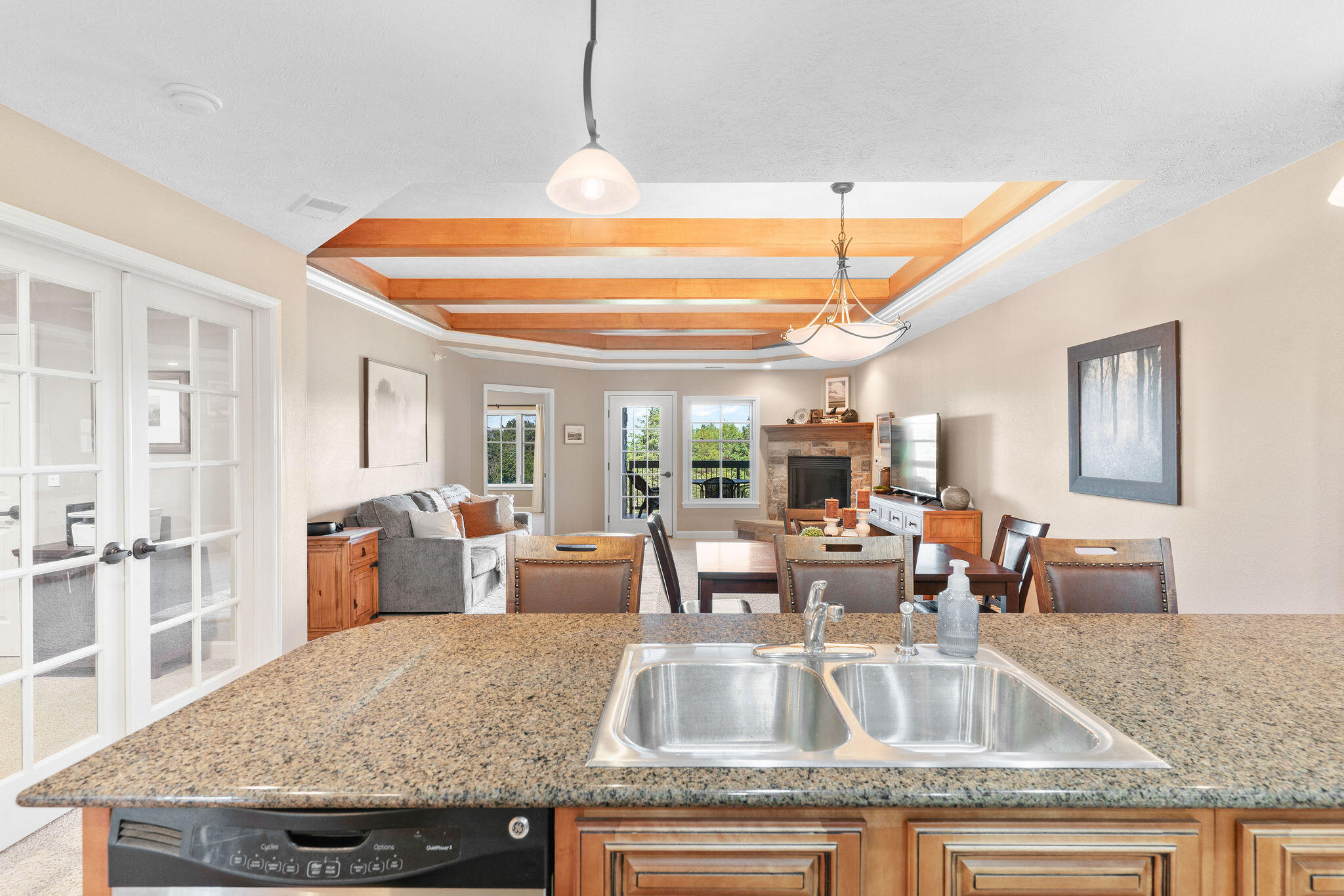 250 Lakewood Drive Property Photo 10