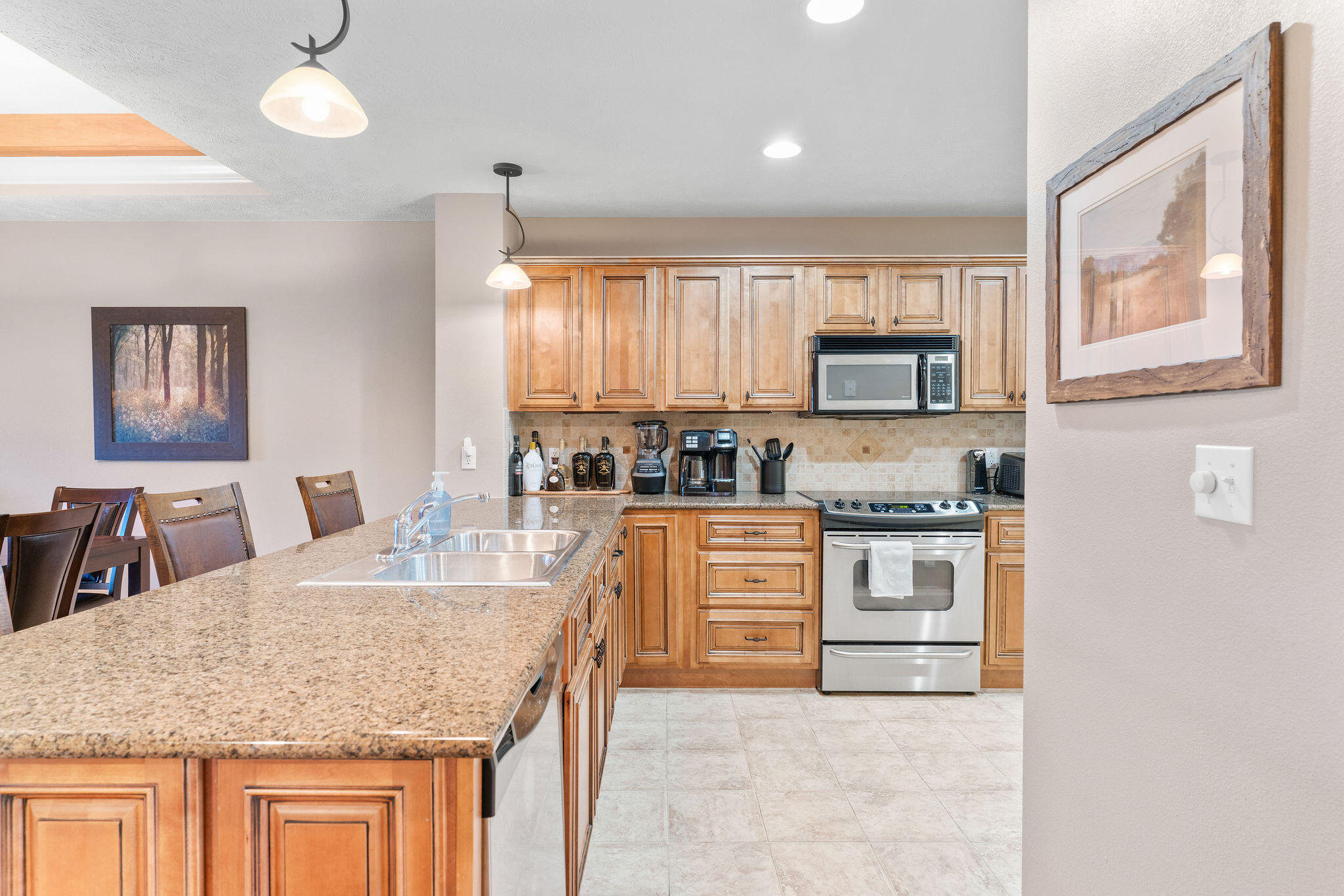 250 Lakewood Drive Property Photo 11