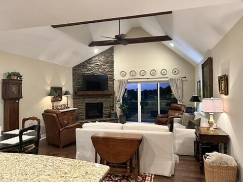 3819 East Brookdale Terrace Property Photo 3