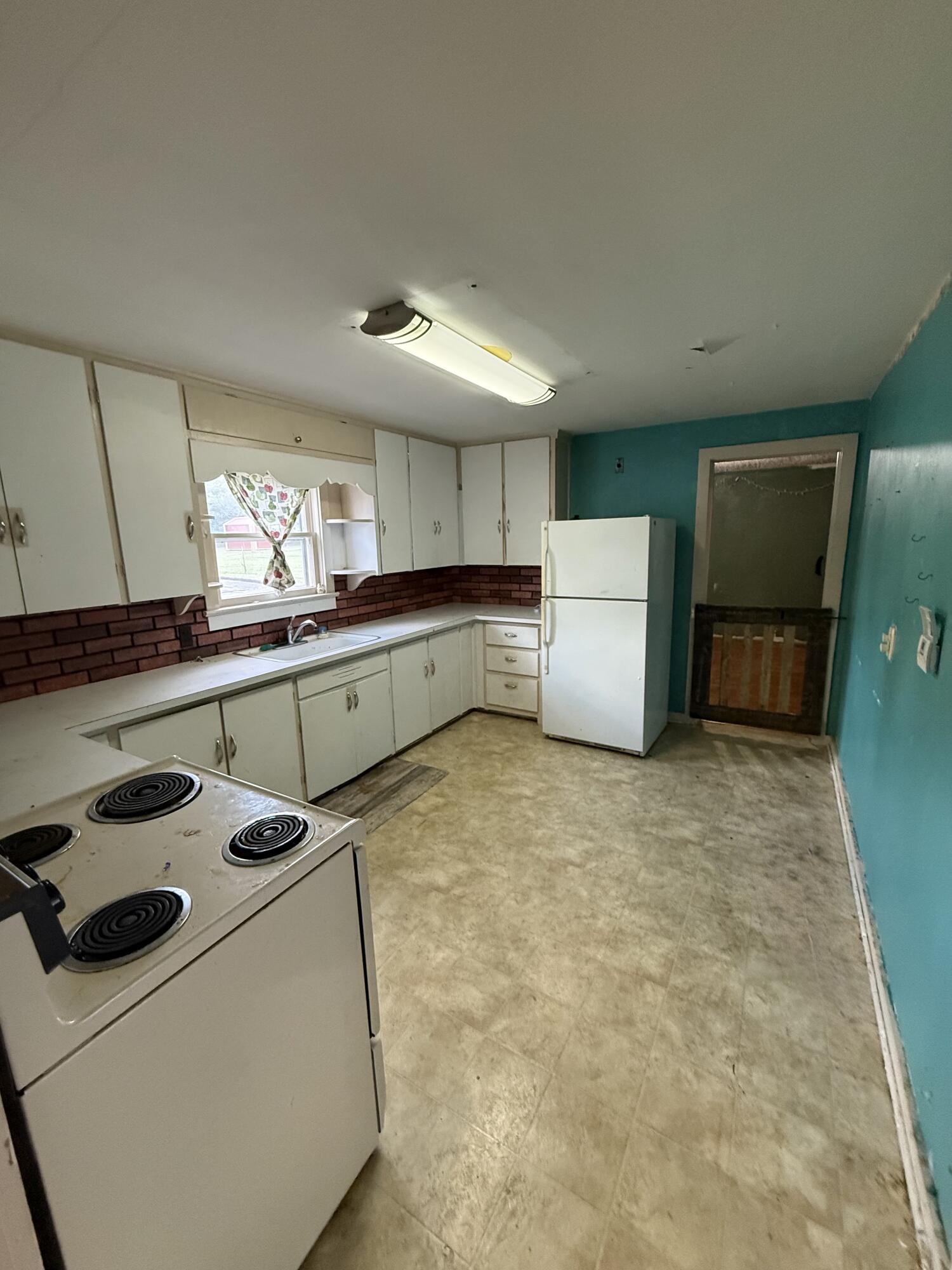 524 East Cherry Street Property Photo 5