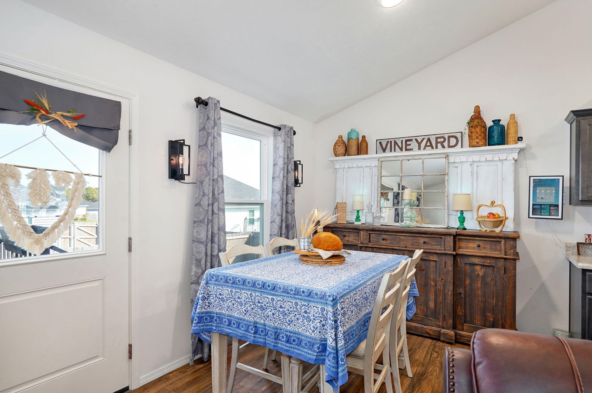 1277 Abercorn Street Property Photo 11