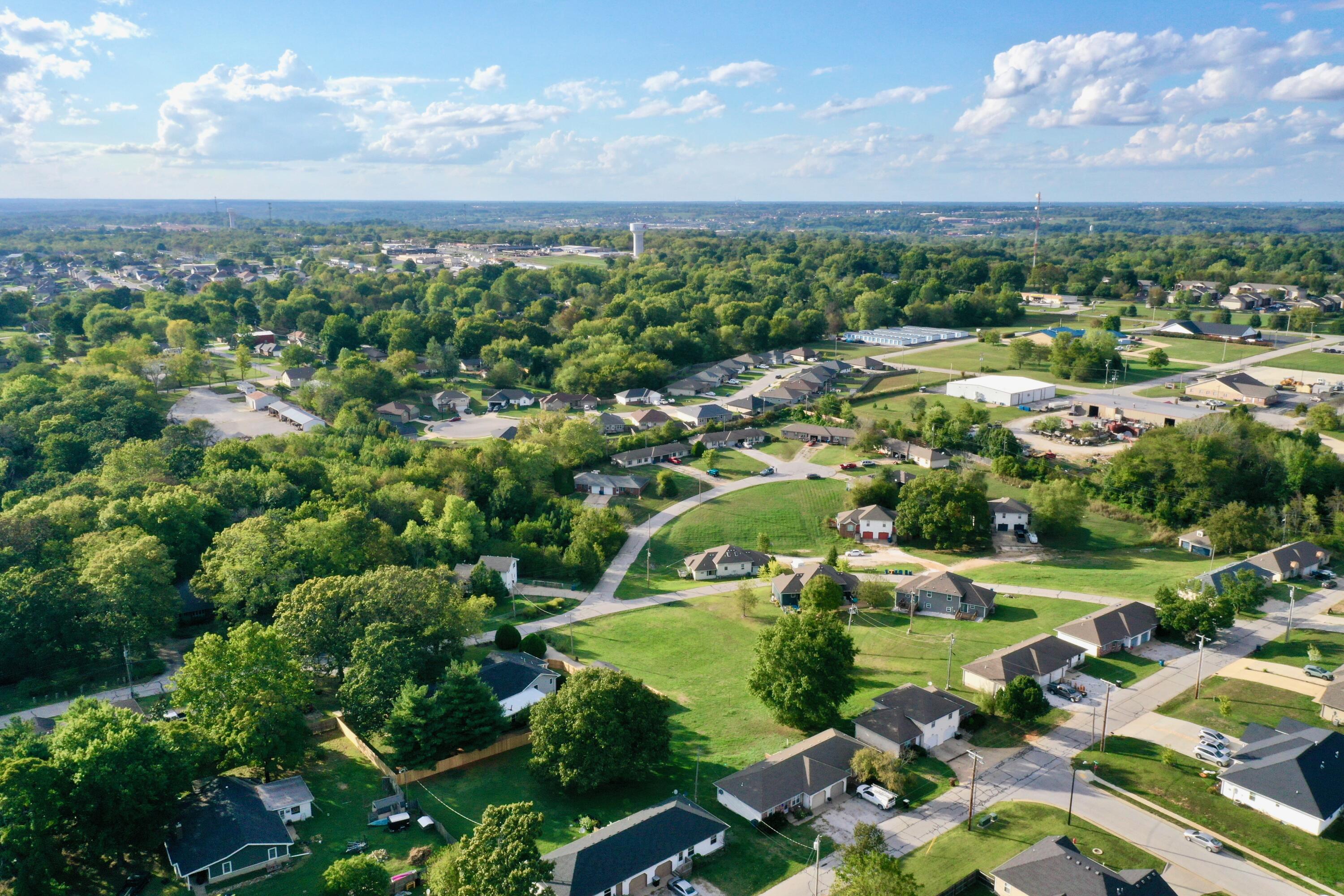 2000 South 16th Avenue Property Photo 6