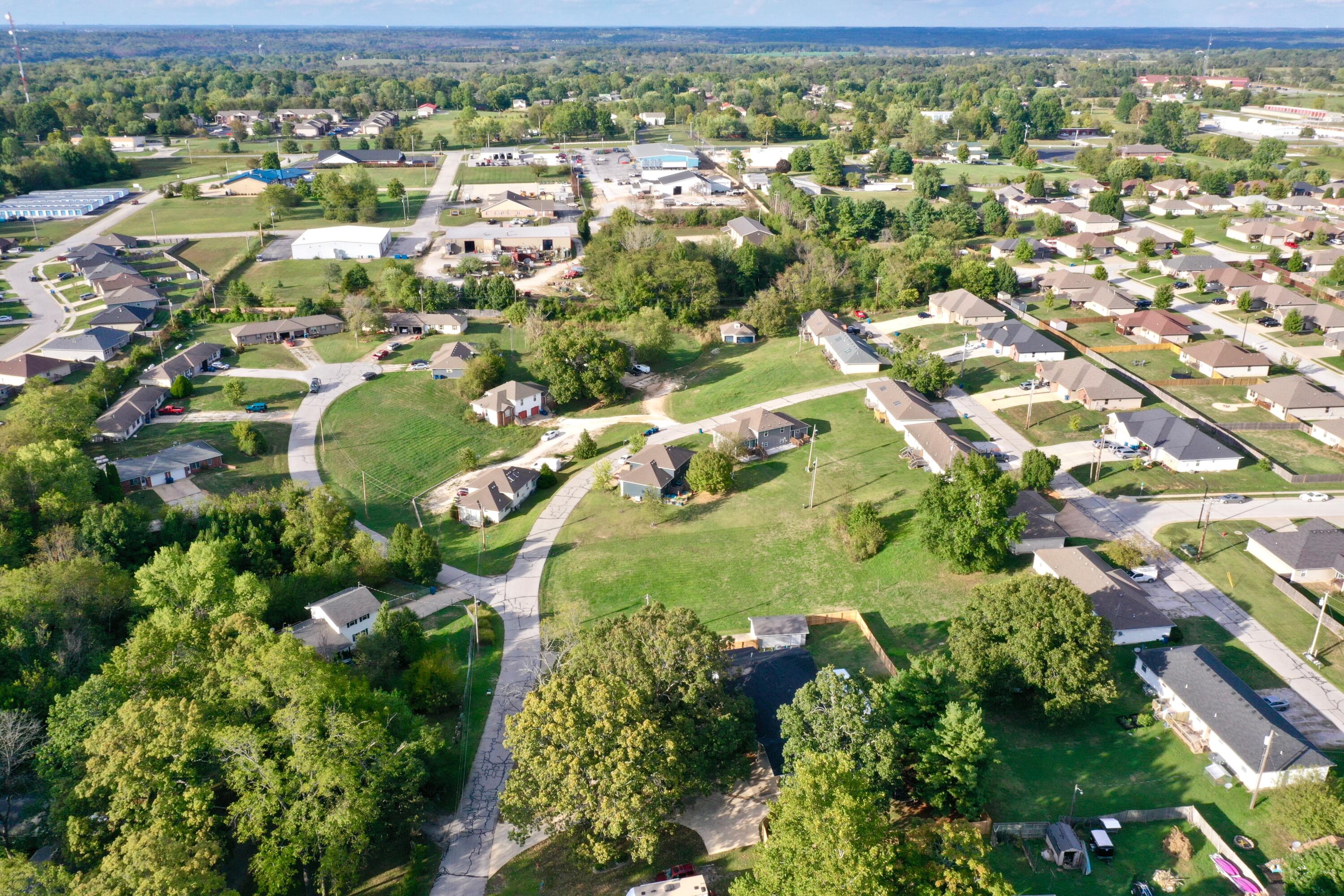 2000 South 16th Avenue Property Photo 7