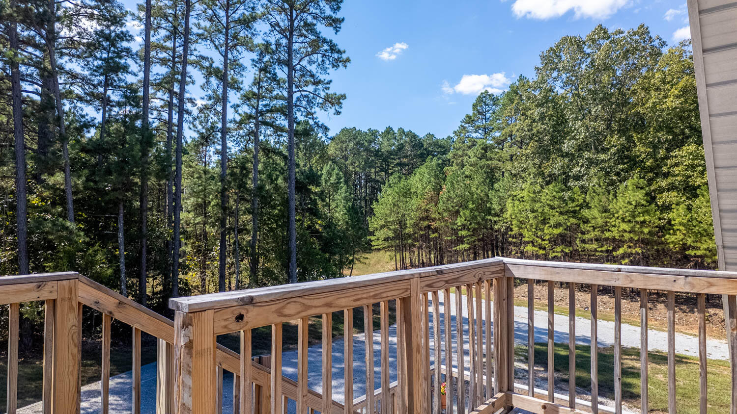 16051 Forrest Drive Property Photo 13