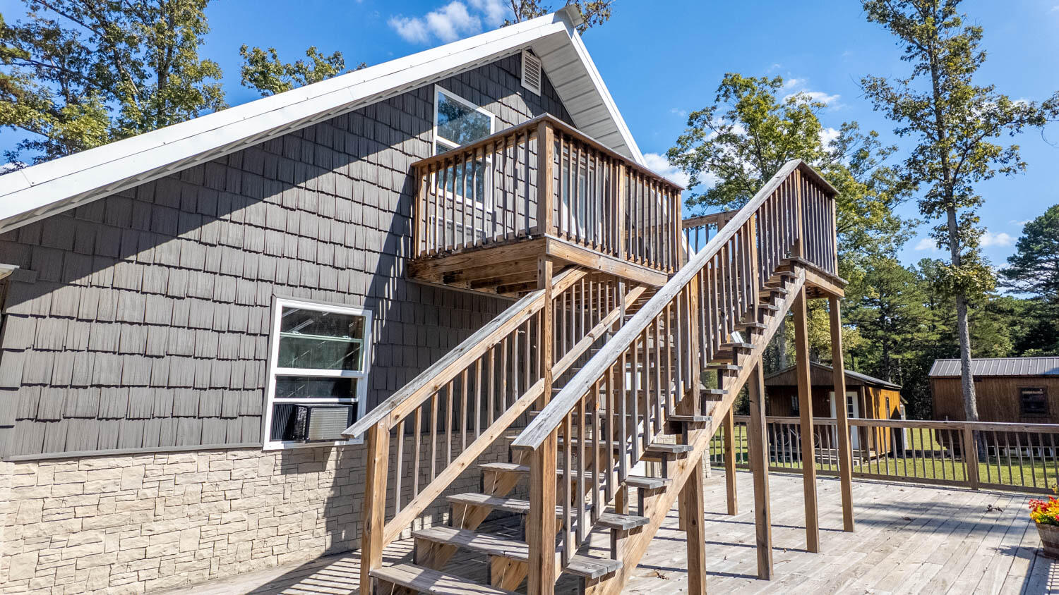 16051 Forrest Drive Property Photo 16