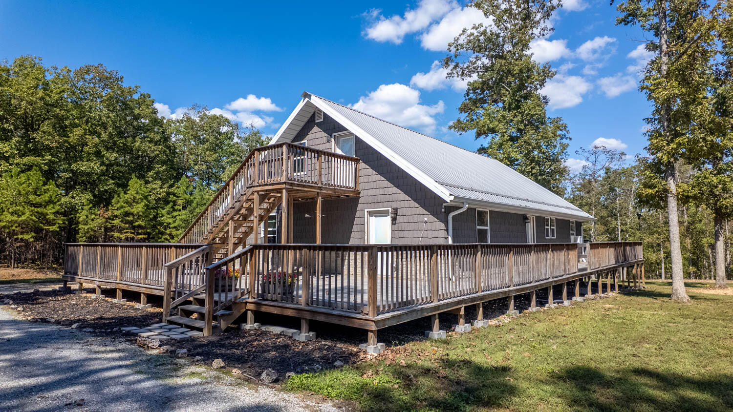 16051 Forrest Drive Property Photo 19